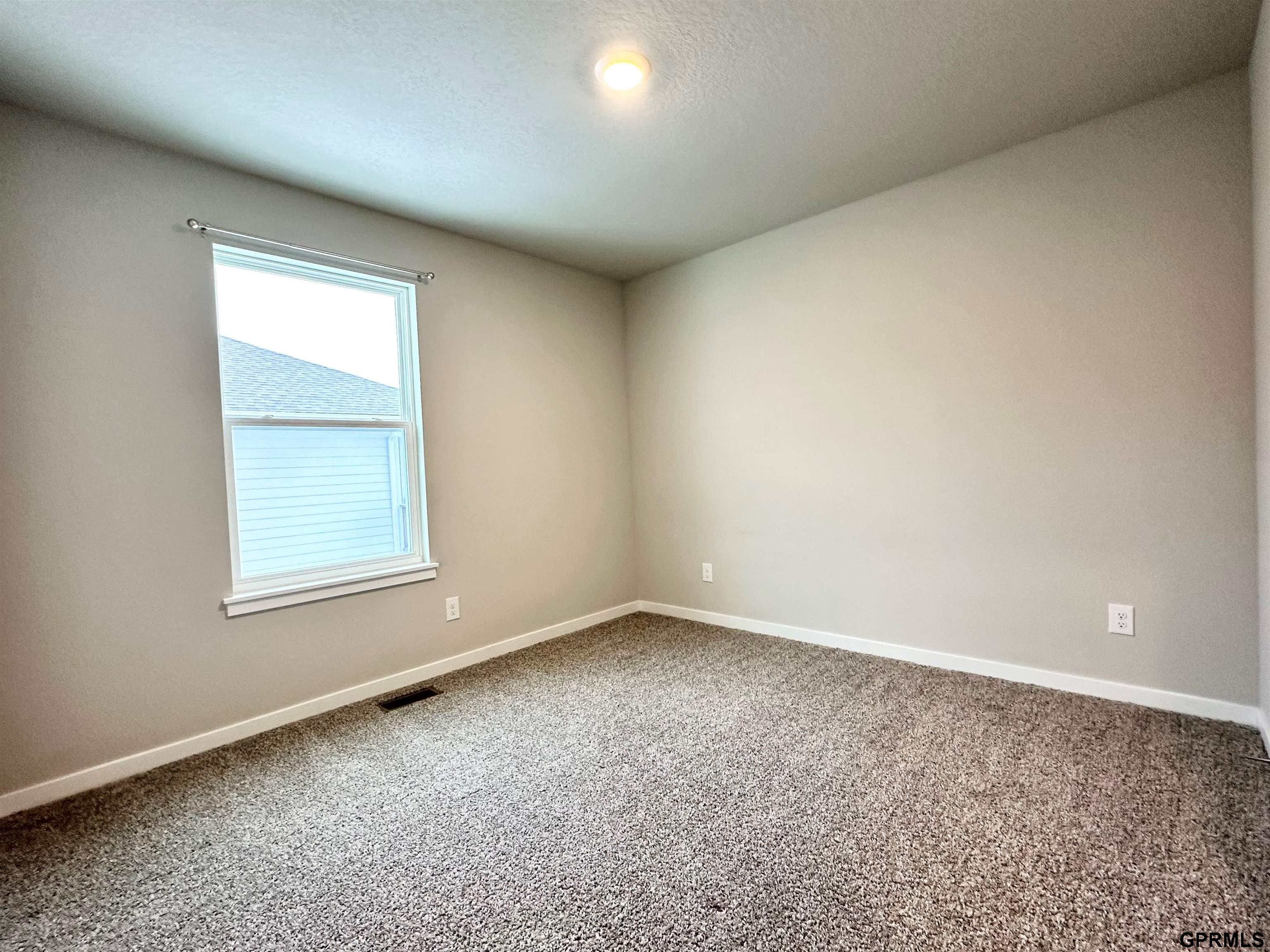 4615 Lawnwood Drive, Bellevue, Nebraska image 8