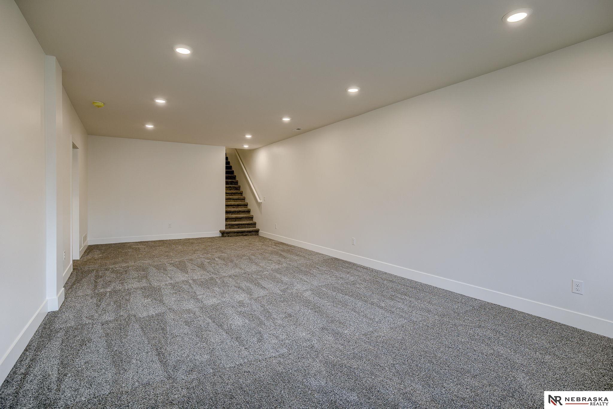 315 S 55th Street, Lincoln, Nebraska image 30