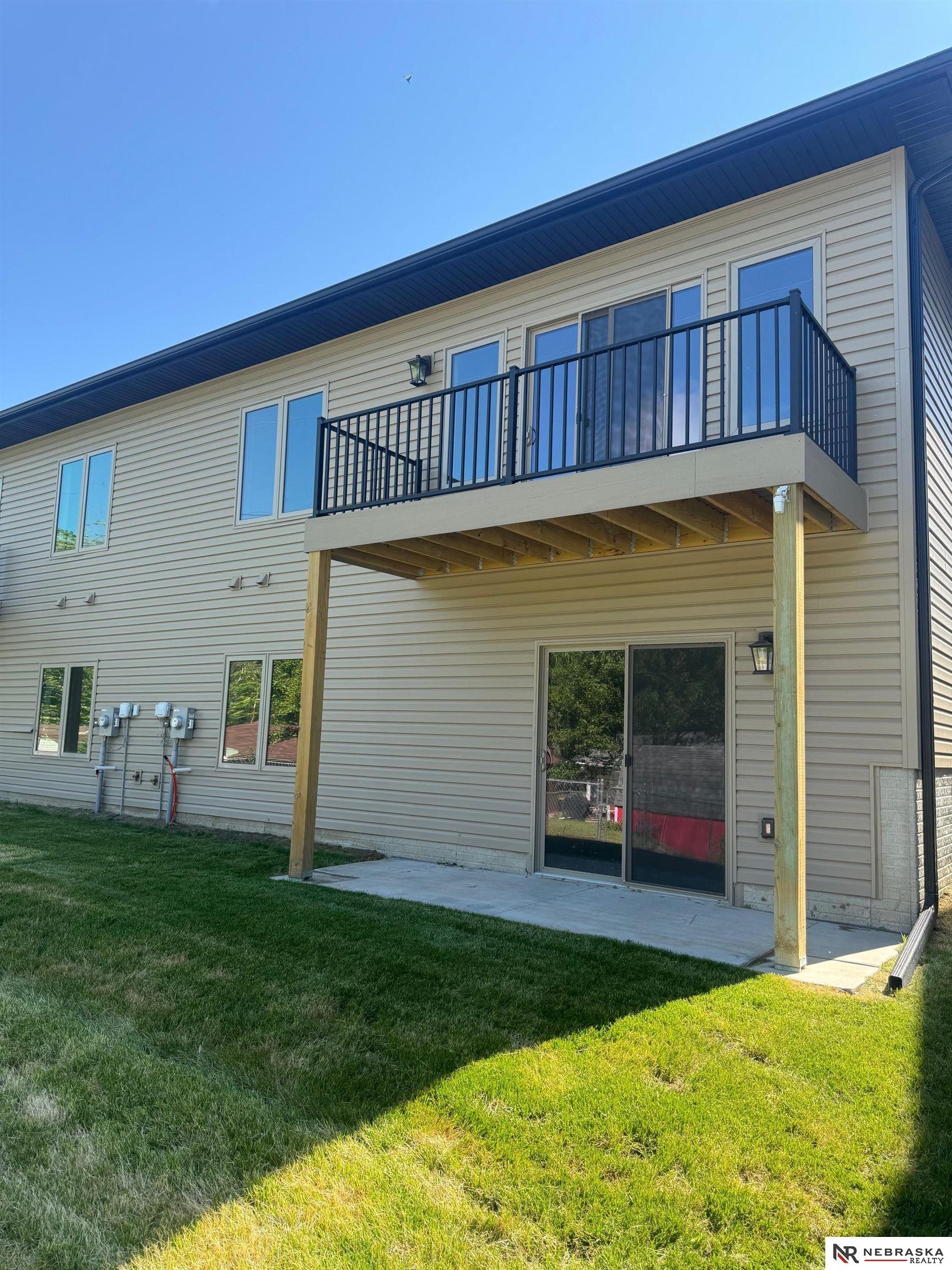 319 S 55th Street, Lincoln, Nebraska image 2