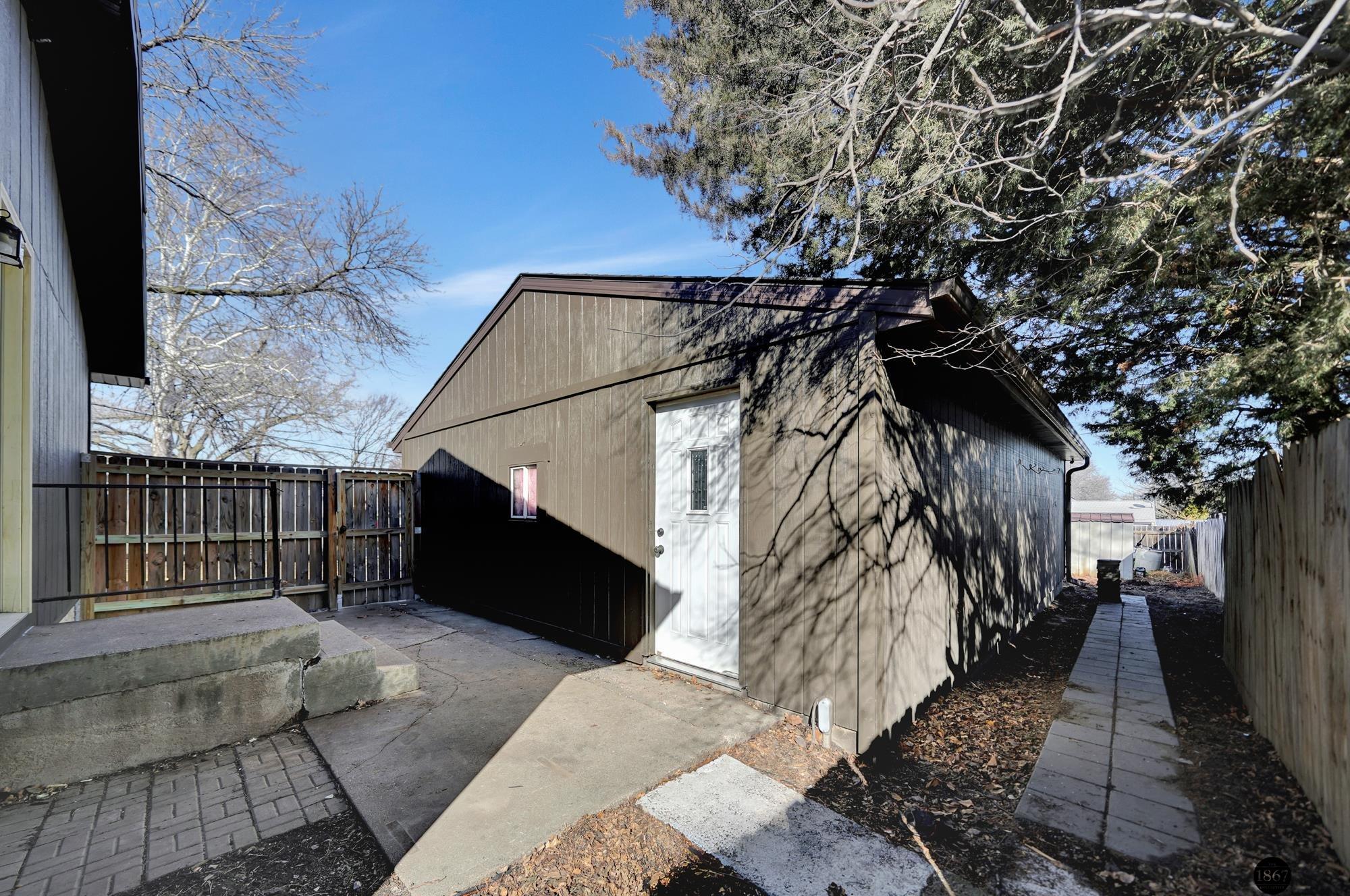 5302 Stockwell