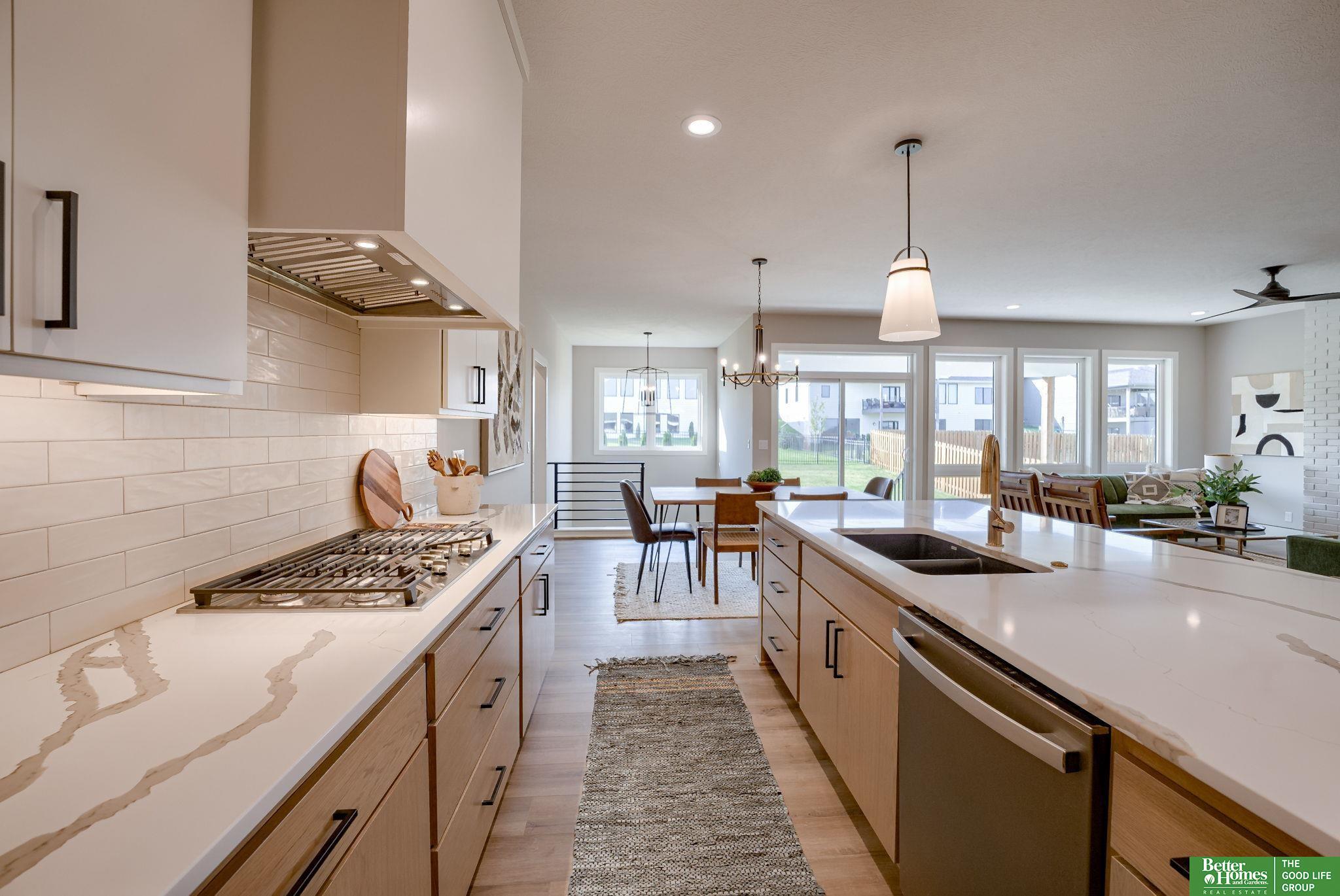 5508 N 206th Street, Elkhorn, Nebraska image 13