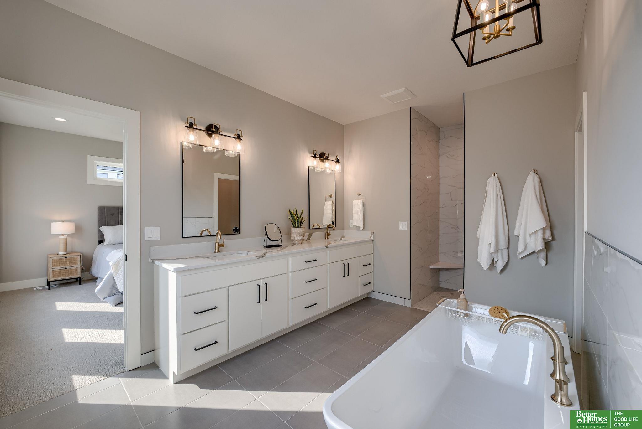 5508 N 206th Street, Elkhorn, Nebraska image 18