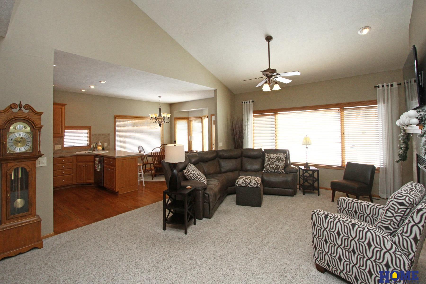 19720 Long View Lane, Hickman, Nebraska image 2