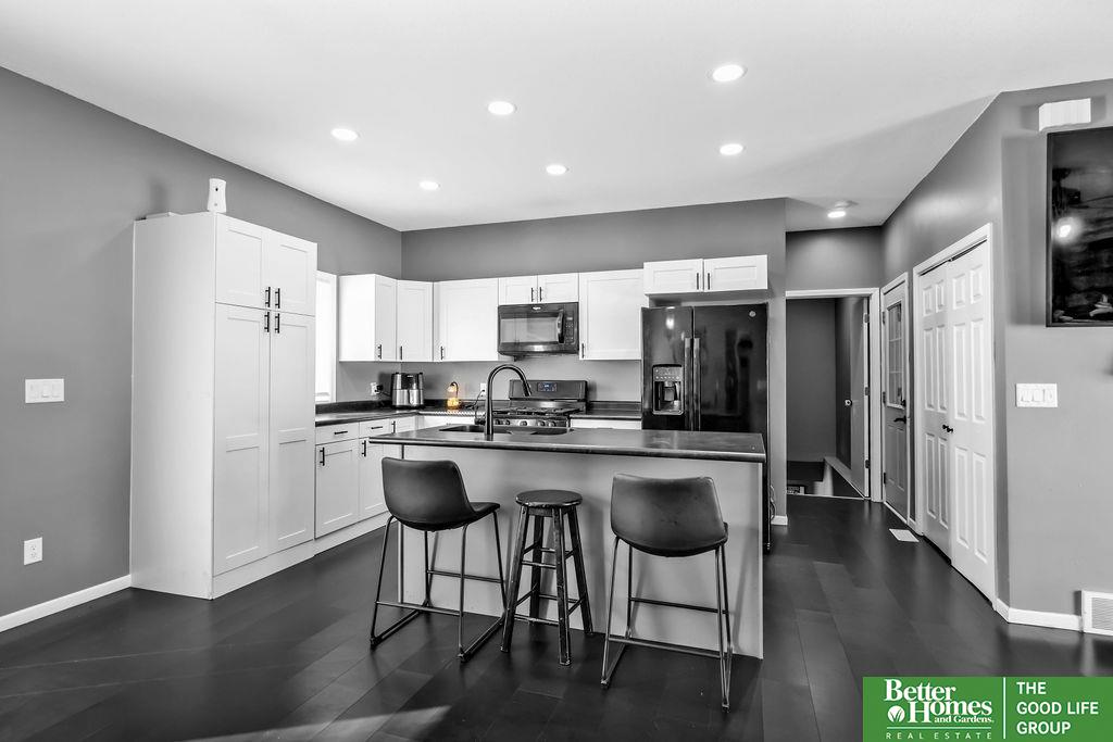 2113 Ridgeway Drive, Denison, Iowa image 13