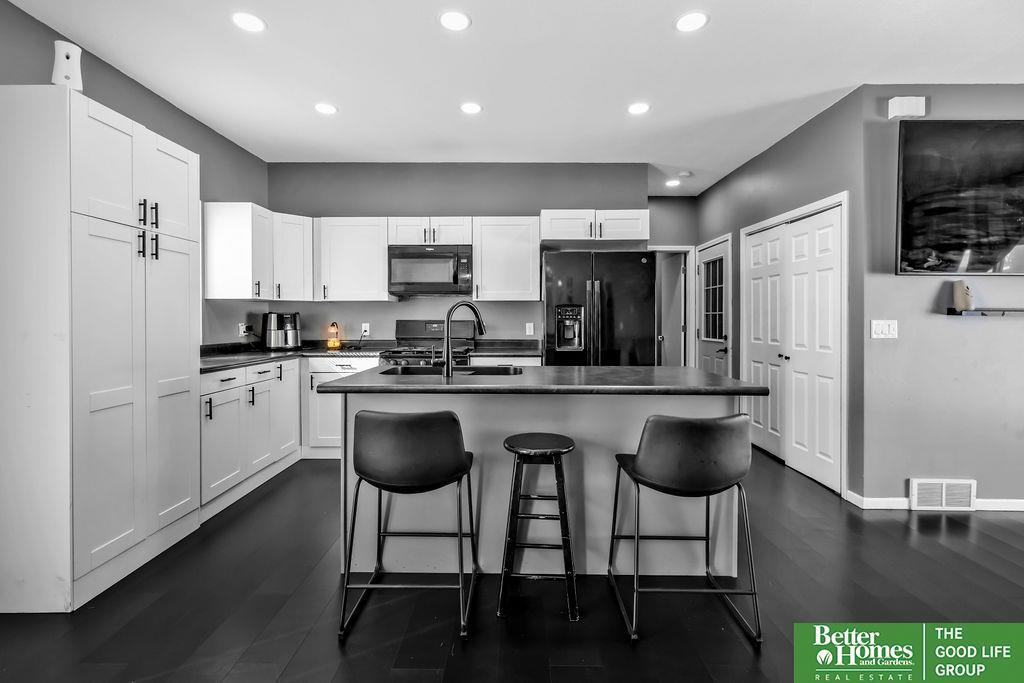 2113 Ridgeway Drive, Denison, Iowa image 14