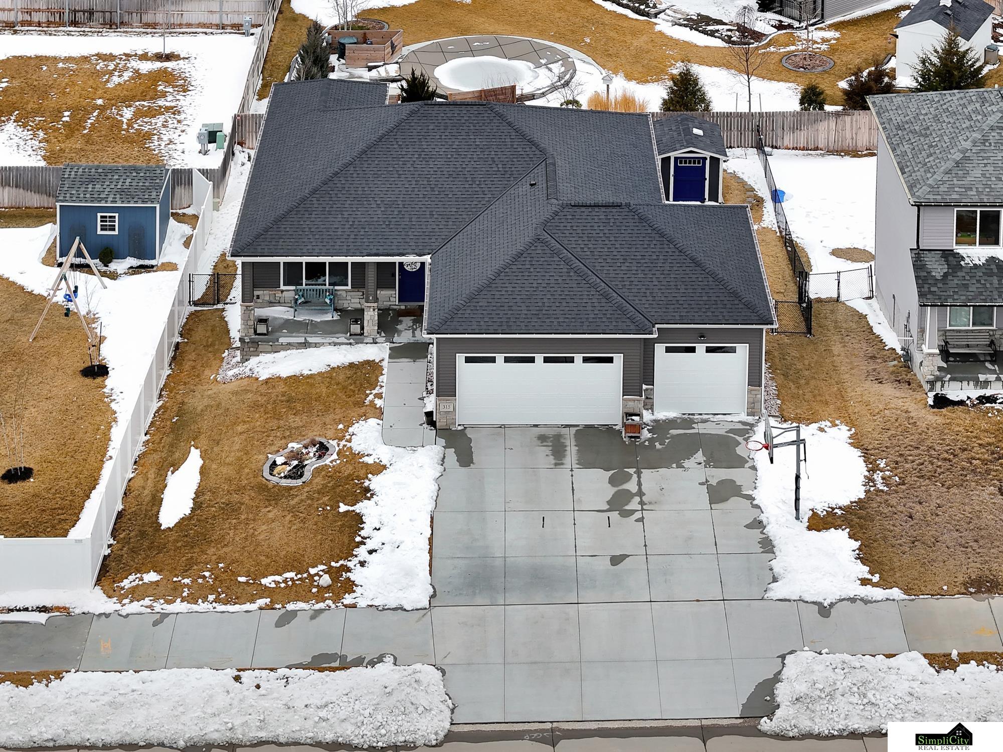 315 Woodland Boulevard, Hickman, Nebraska image 1