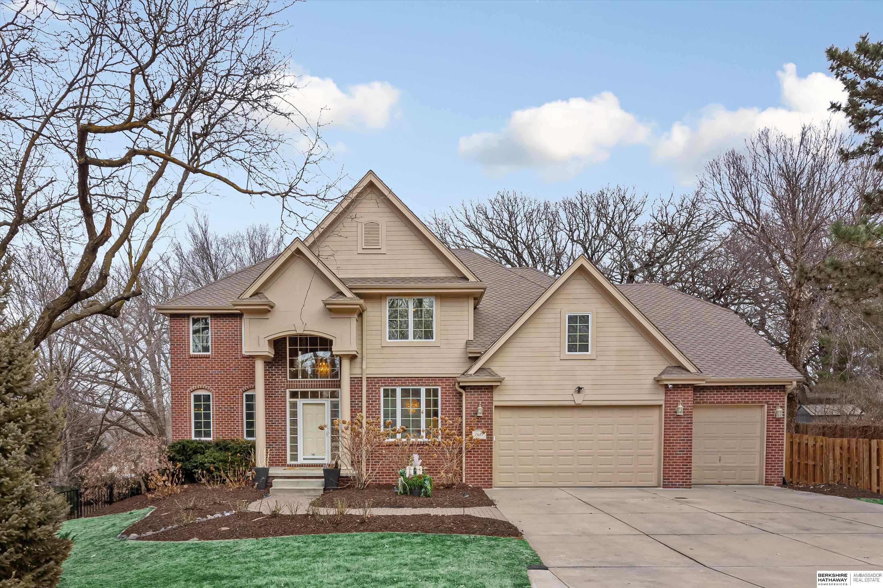 2427 S 97th Avenue, Omaha, Nebraska image 2