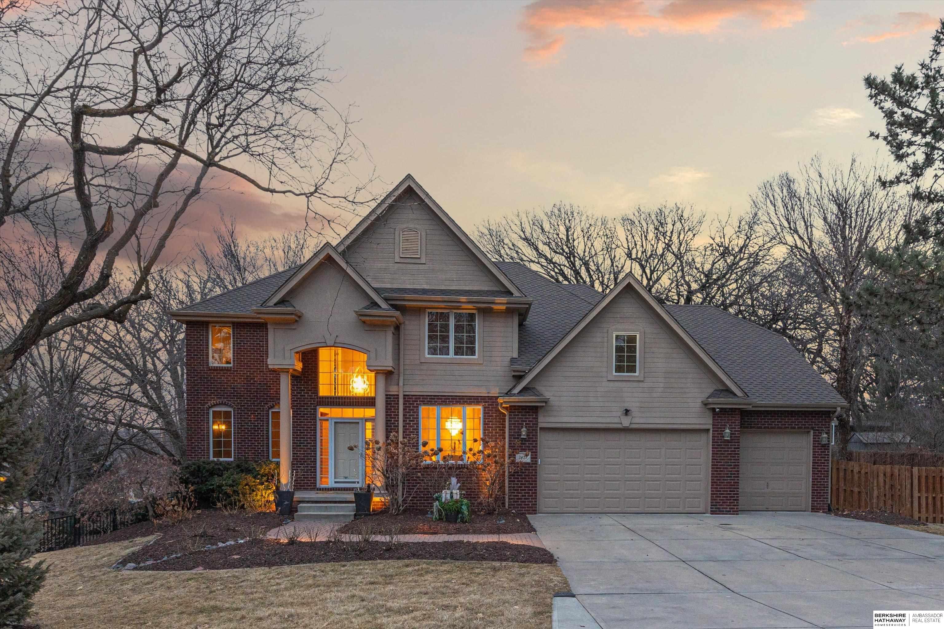 2427 S 97th Avenue, Omaha, Nebraska image 3