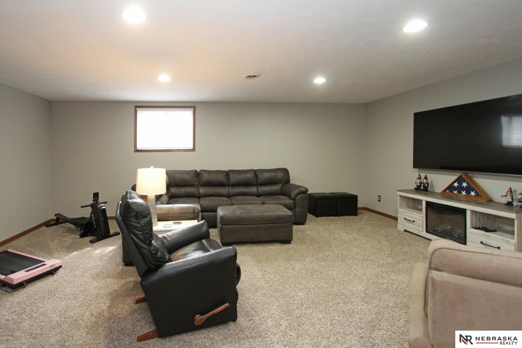 615 Graham Park Drive, Seward, Nebraska image 27