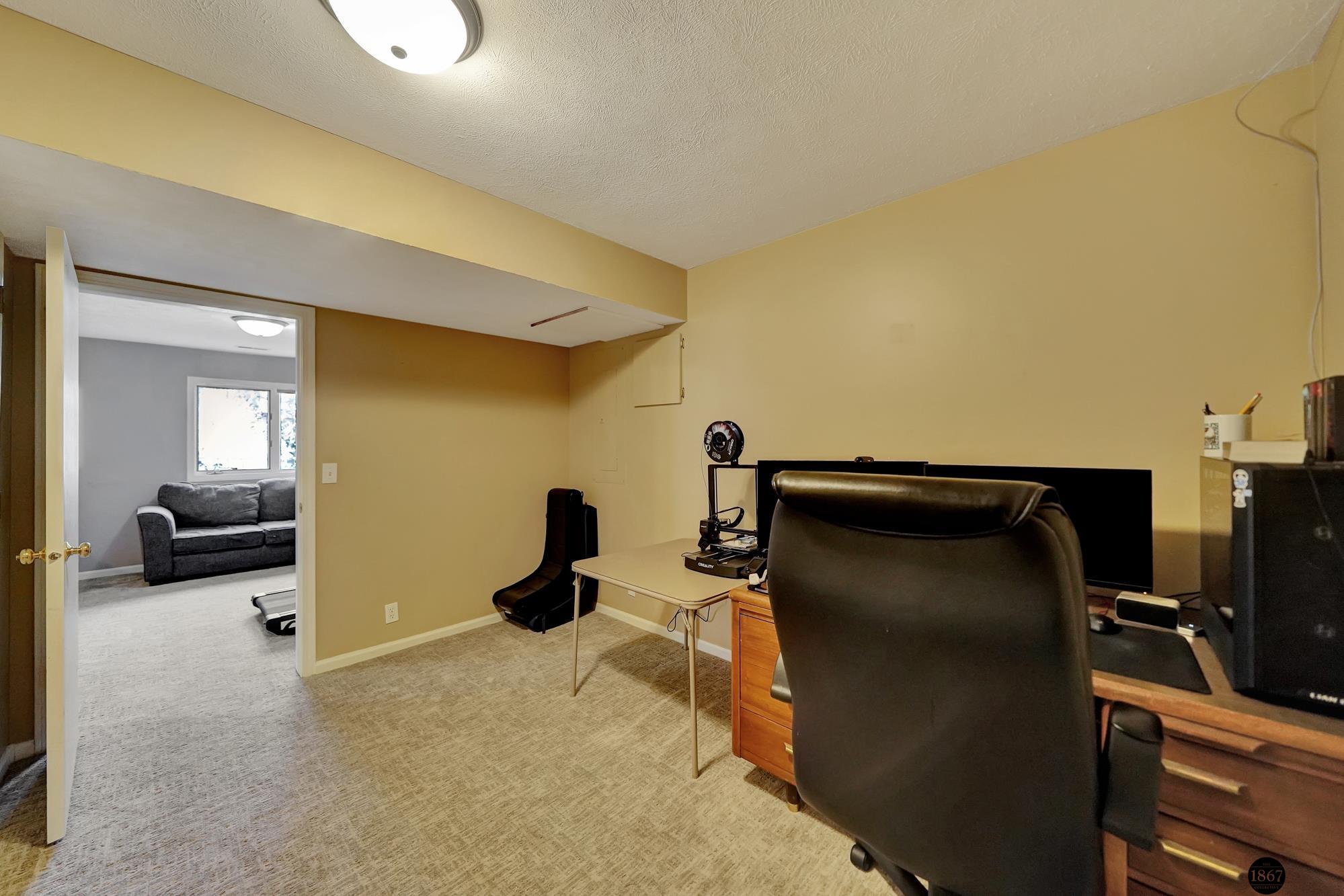 7045 Beaver Hollow