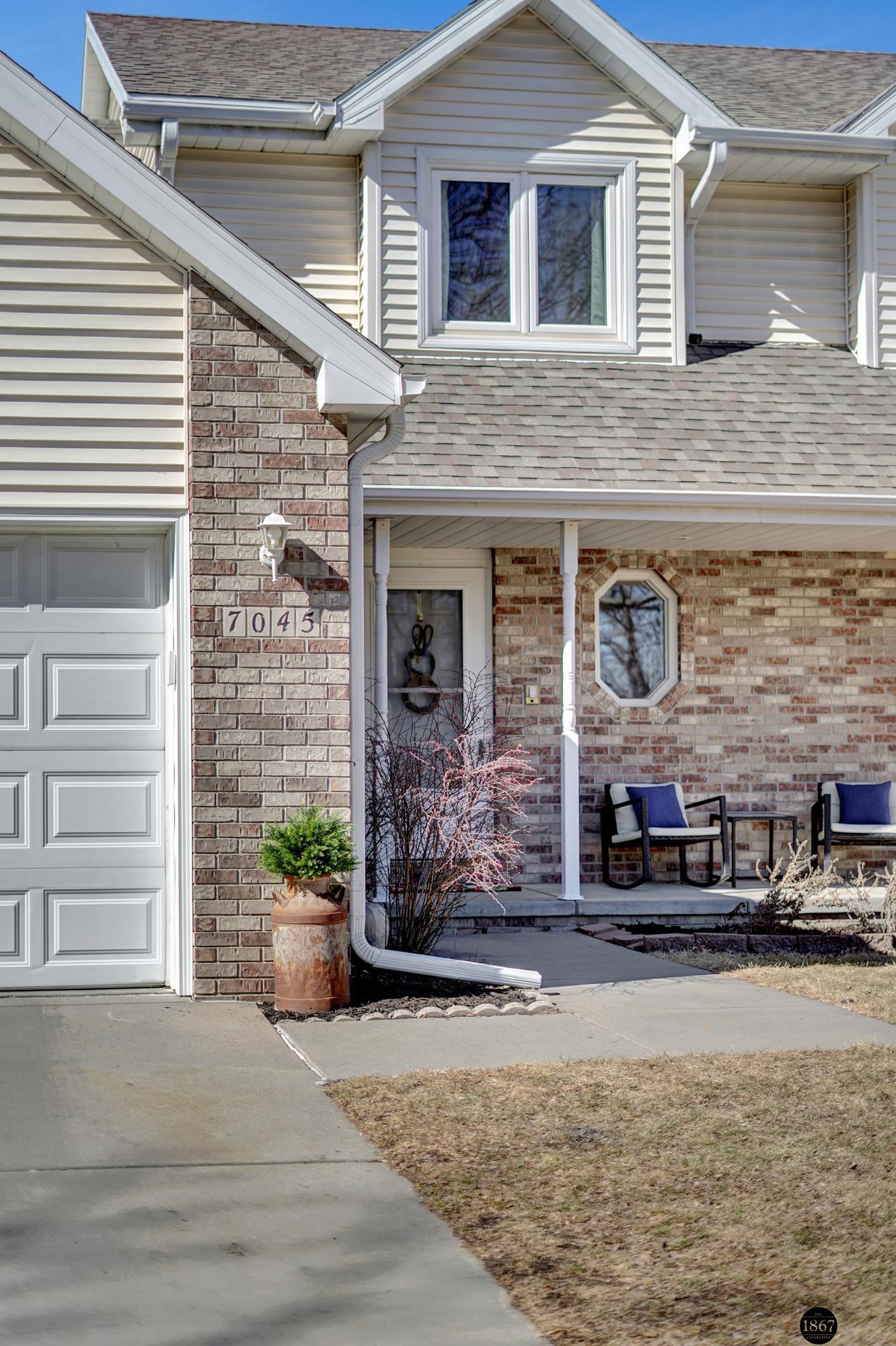 7045 Beaver Hollow