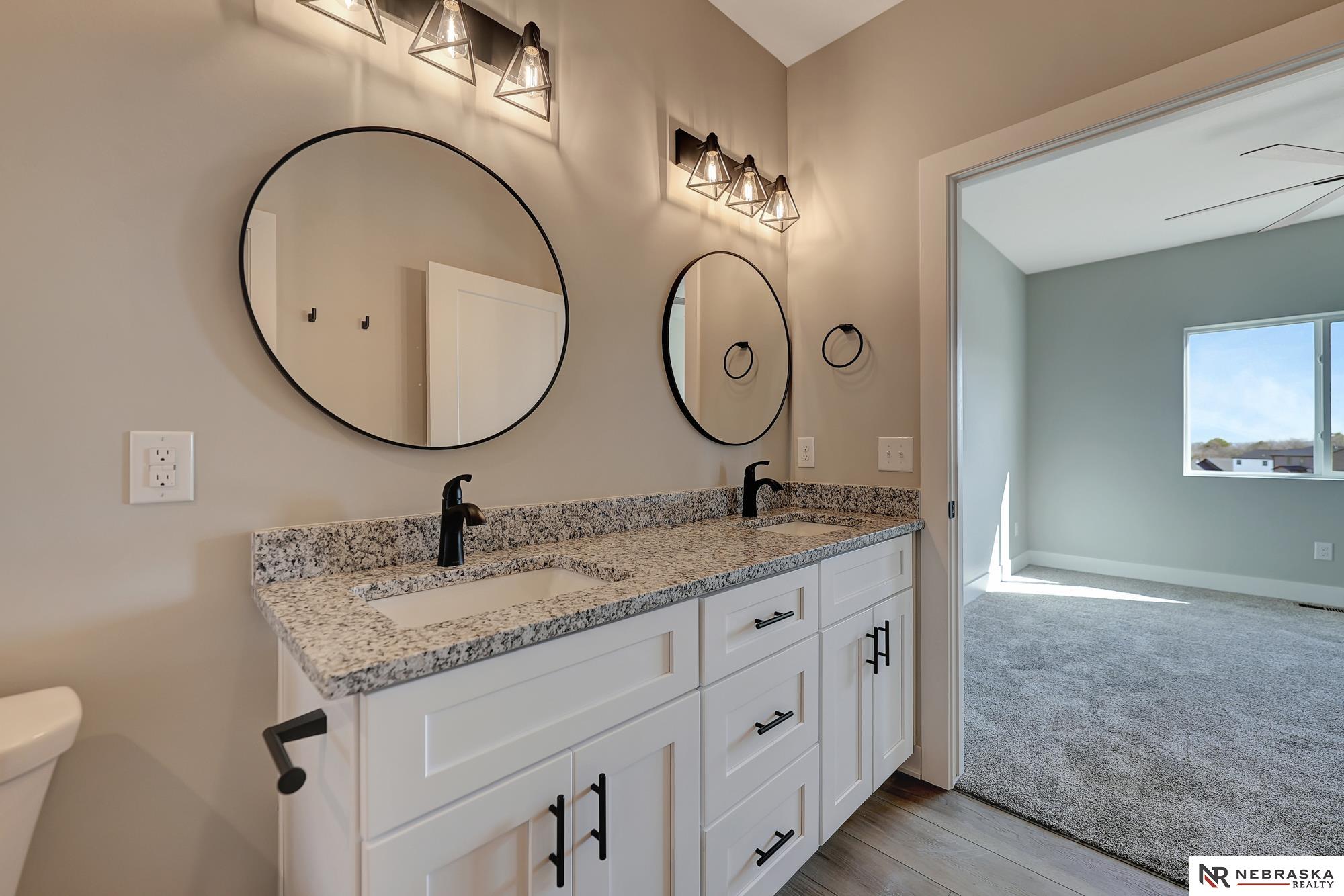 18055 Sycamore Drive, Gretna, Nebraska image 24