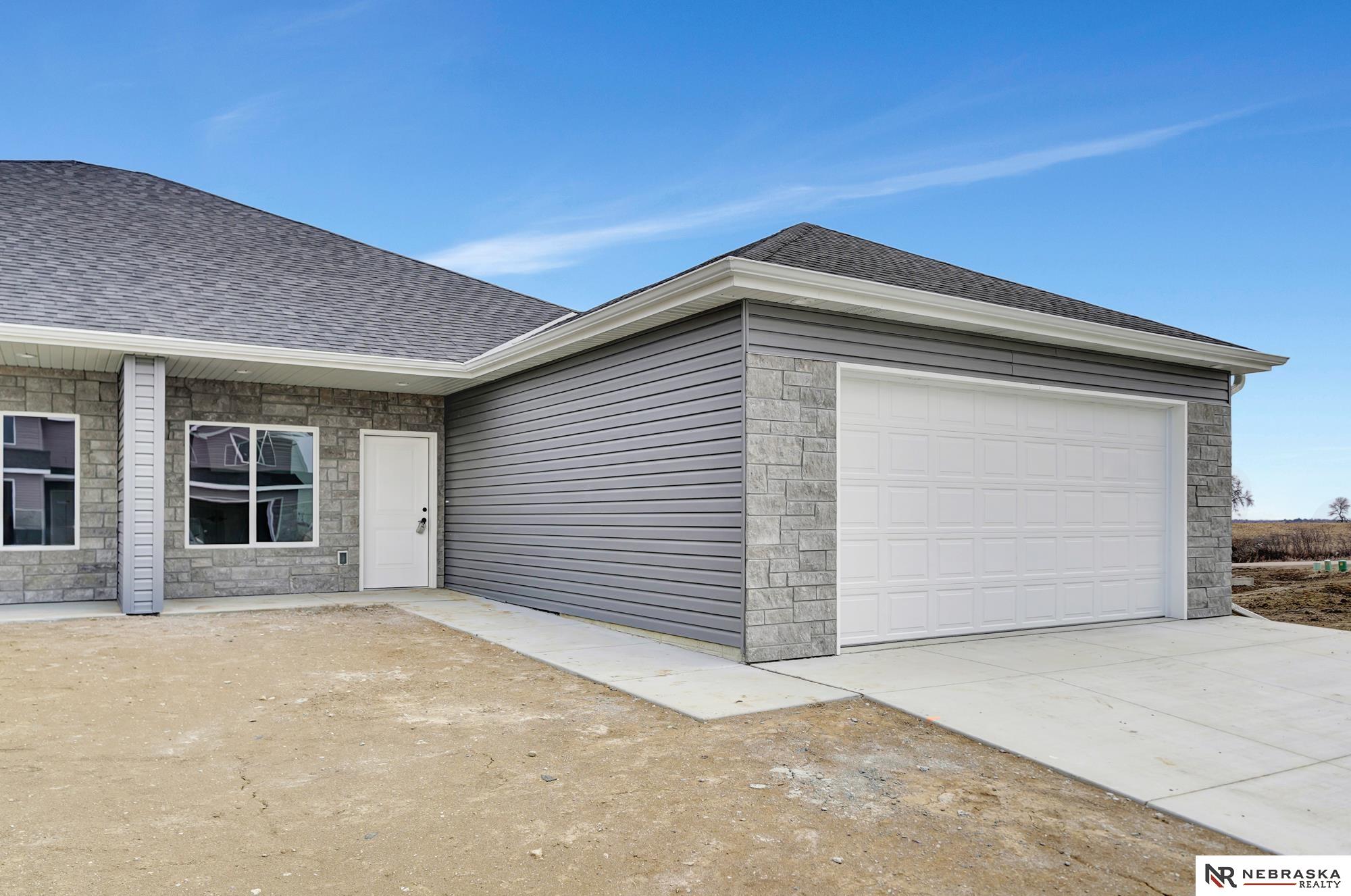 18055 Sycamore Drive, Gretna, Nebraska image 4