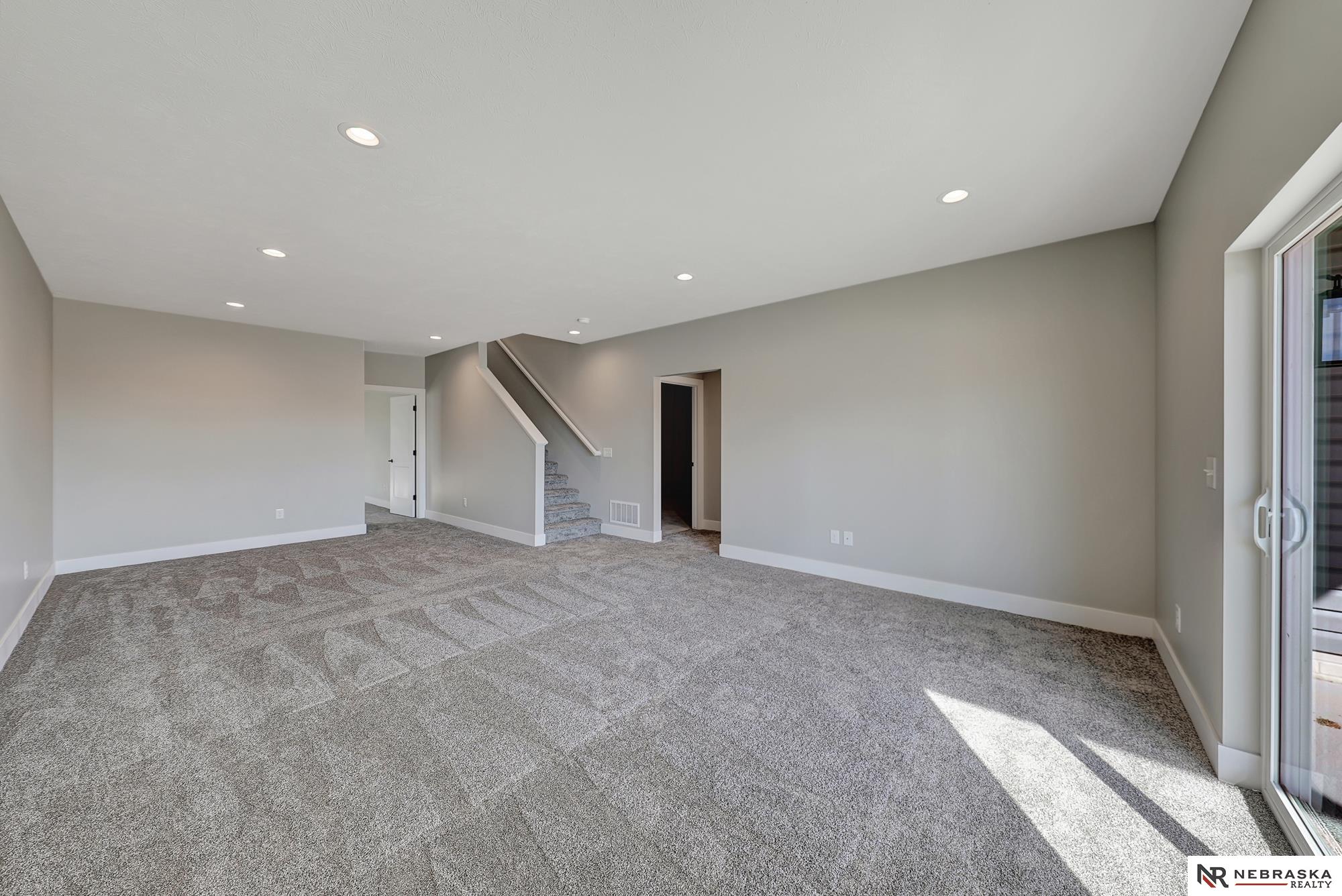18055 Sycamore Drive, Gretna, Nebraska image 35