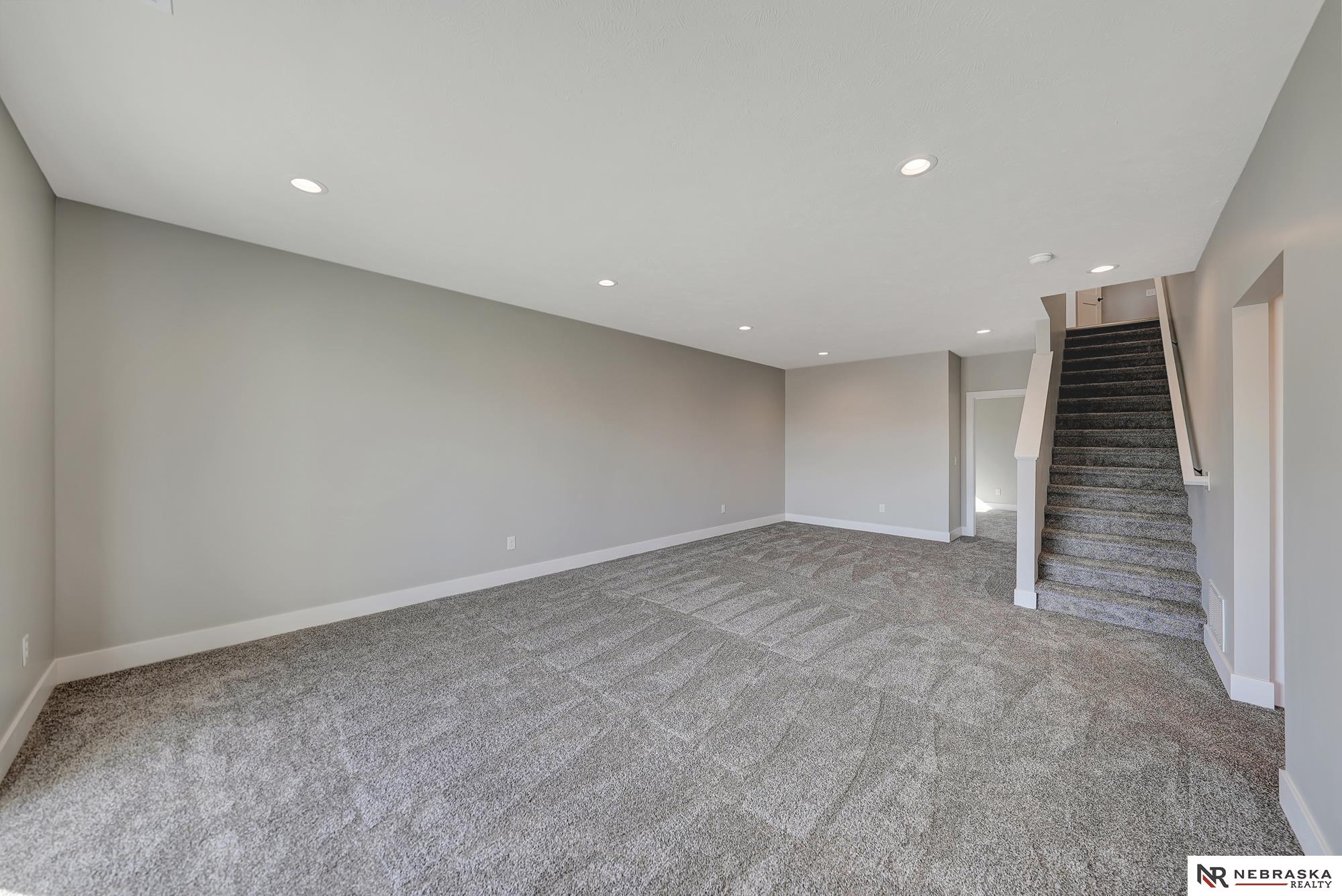18055 Sycamore Drive, Gretna, Nebraska image 36