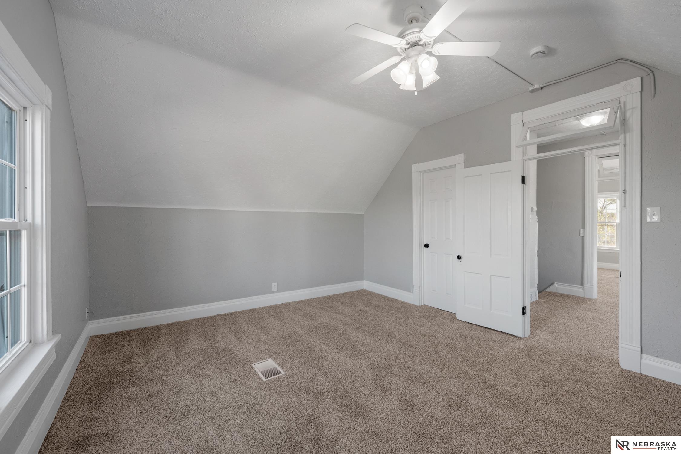 4504 S 32nd Street, Omaha, Nebraska image 35