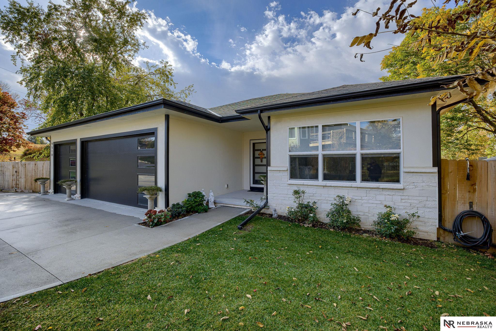 9518 Sterling Circle, Plattsmouth, Nebraska image 1