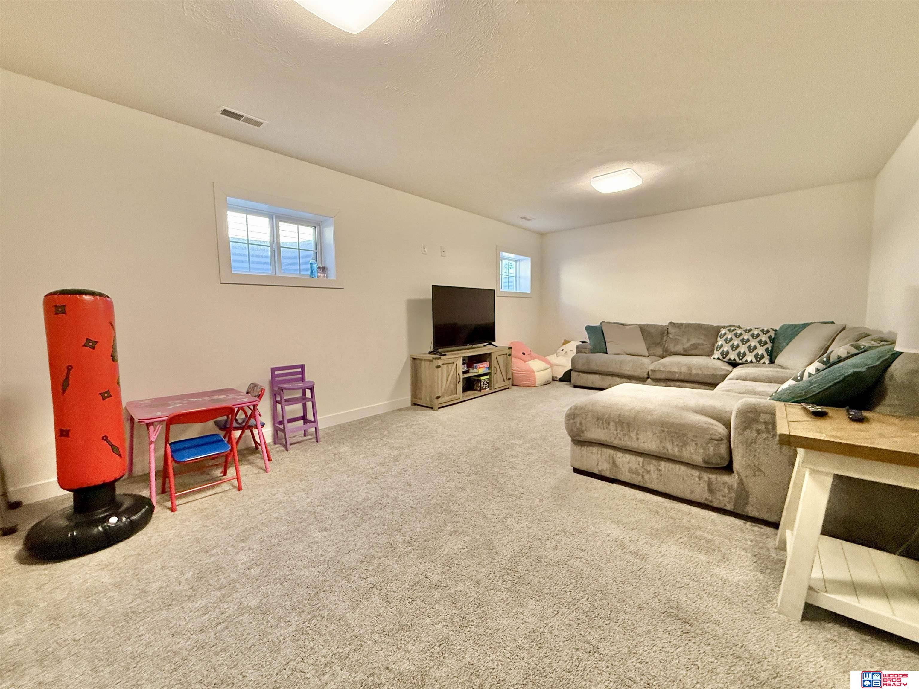 916 Hillcrest Drive, Seward, Nebraska image 29
