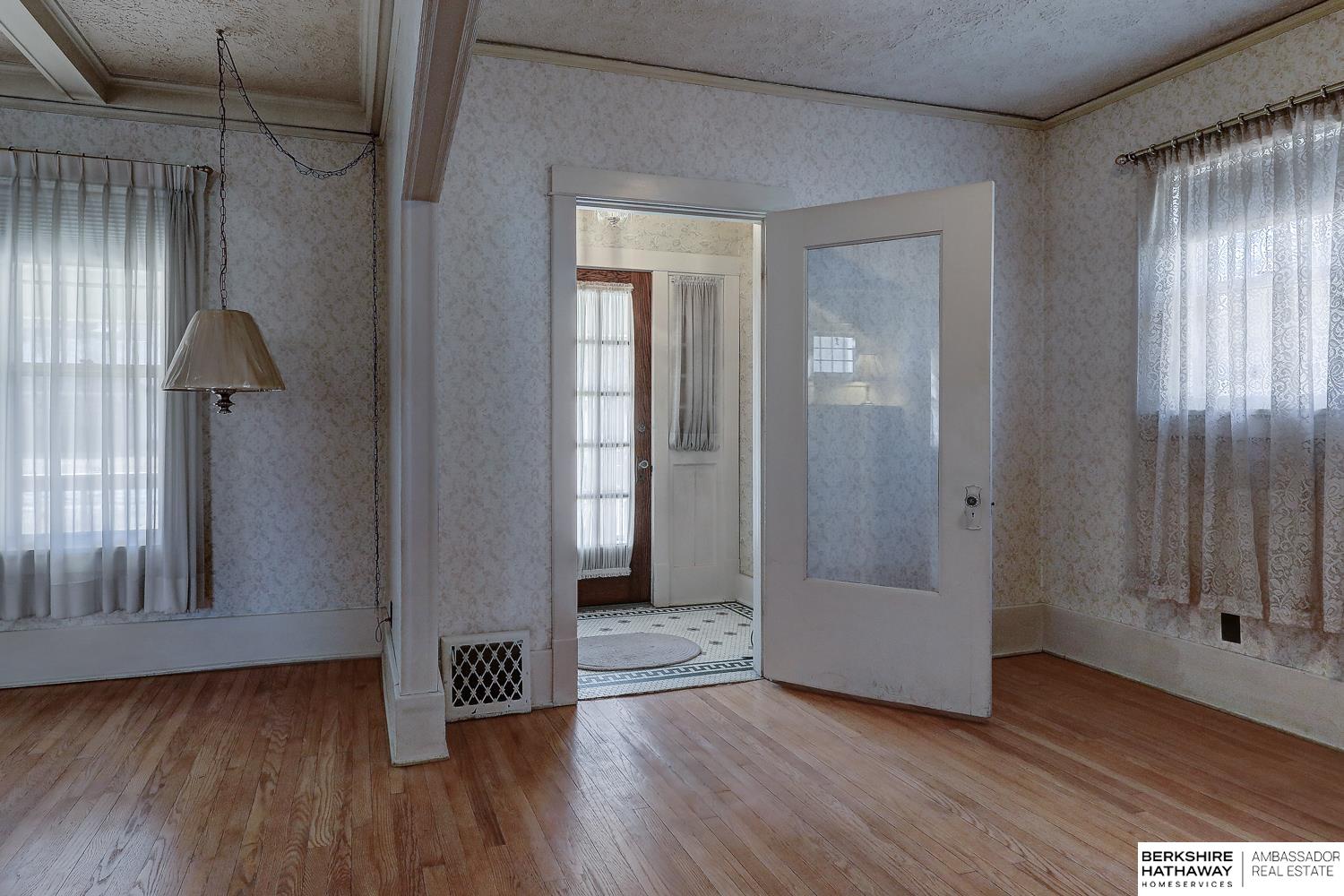 3332 Walnut Street, Omaha, Nebraska image 3