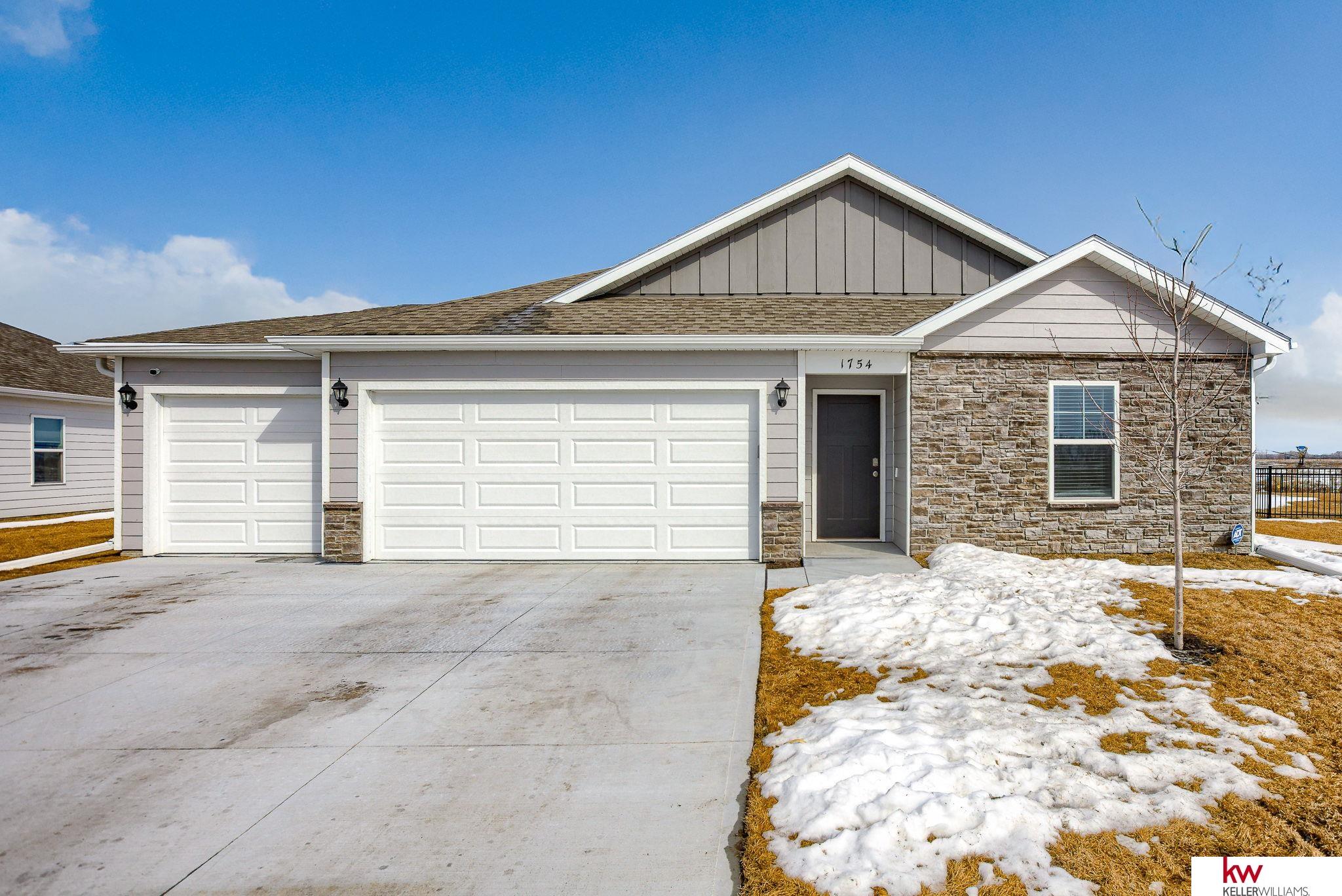 1754 Taylor Lane, Fremont, Nebraska image 1