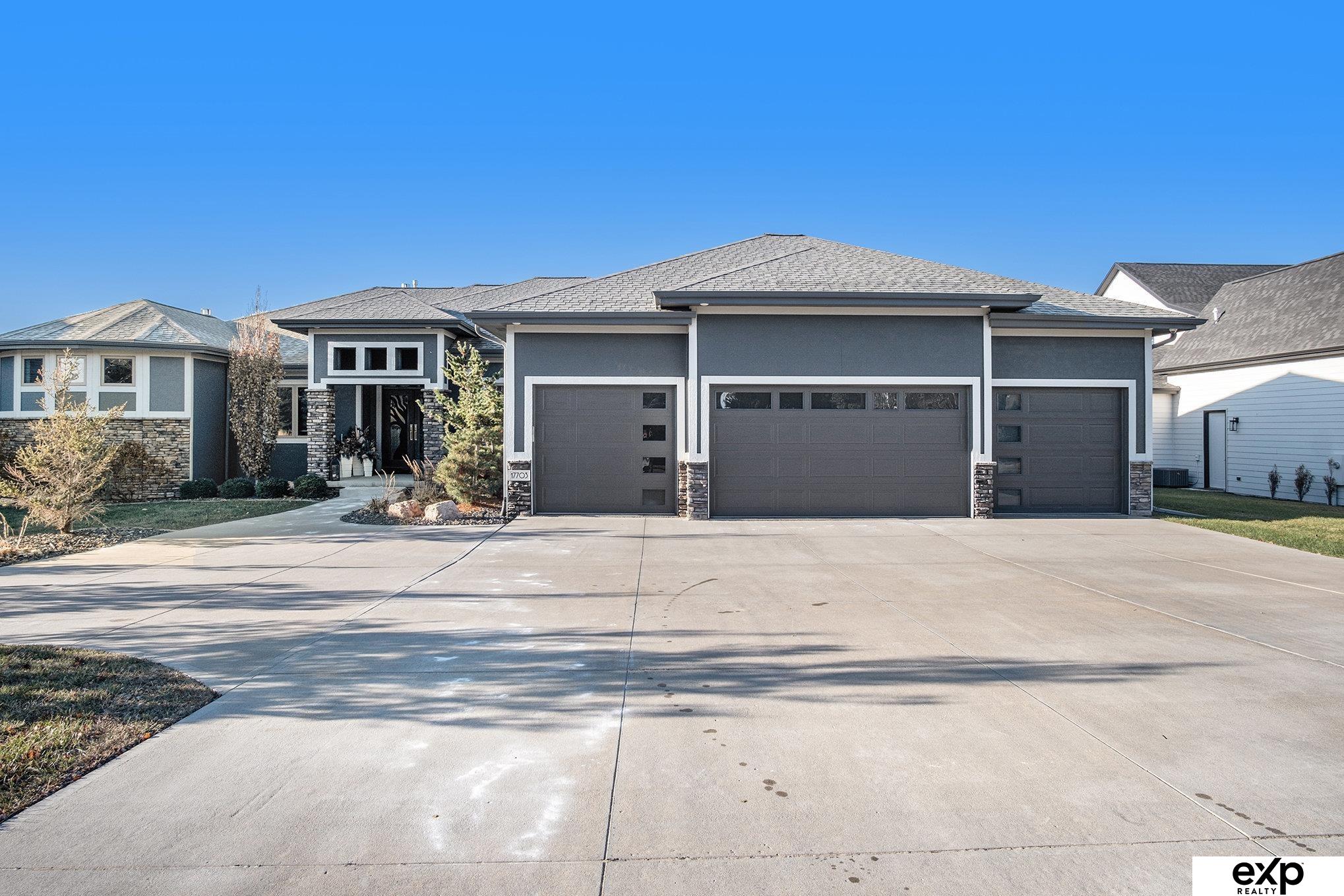 17703 N Reflection Circle, Omaha, Nebraska image 1