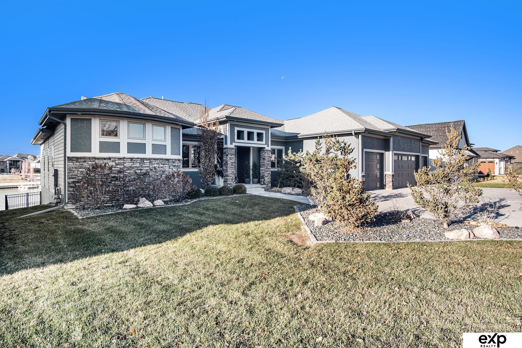 17703 N Reflection Circle, Omaha, Nebraska image 2