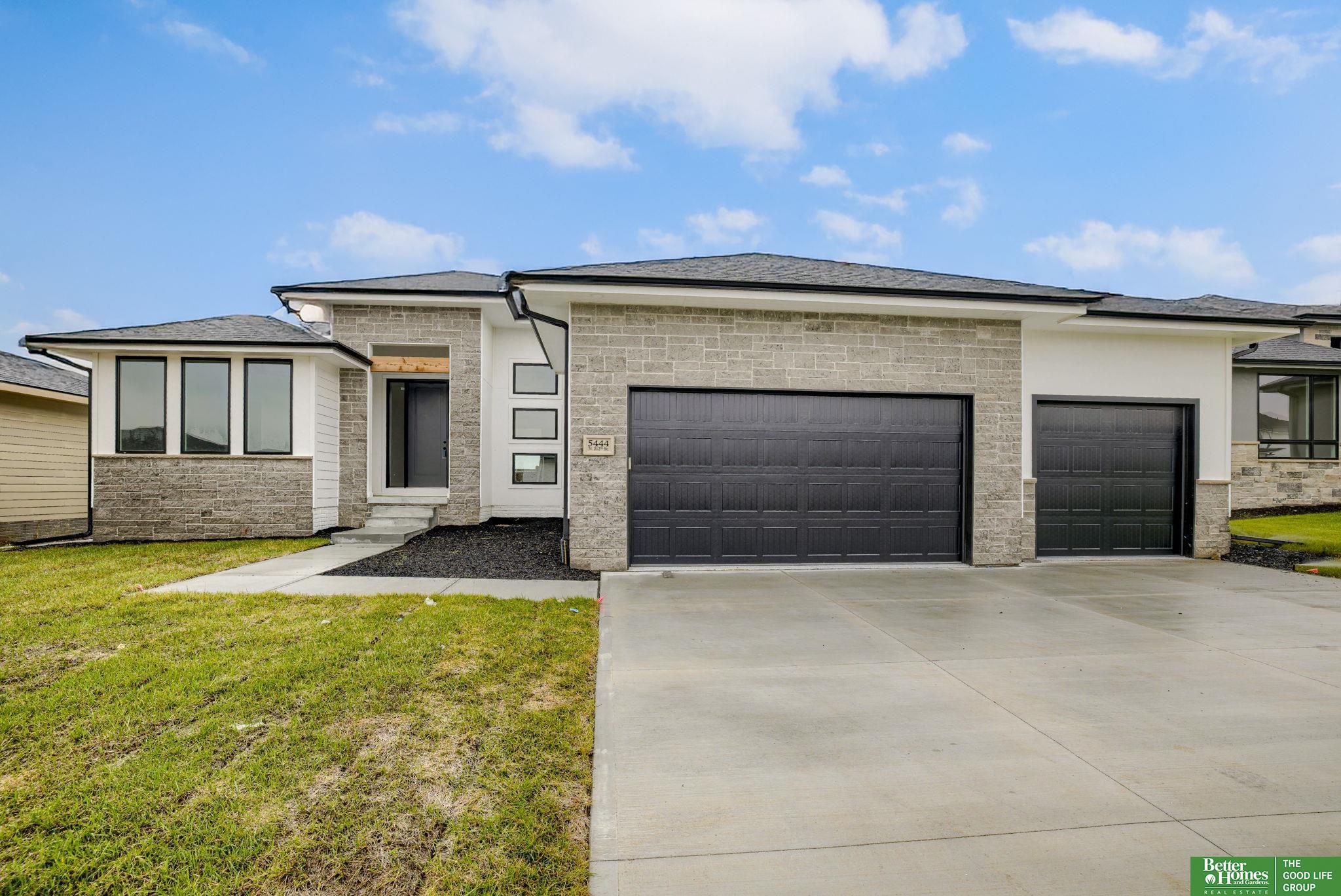 5444 N 212th Street, Elkhorn, Nebraska image 1