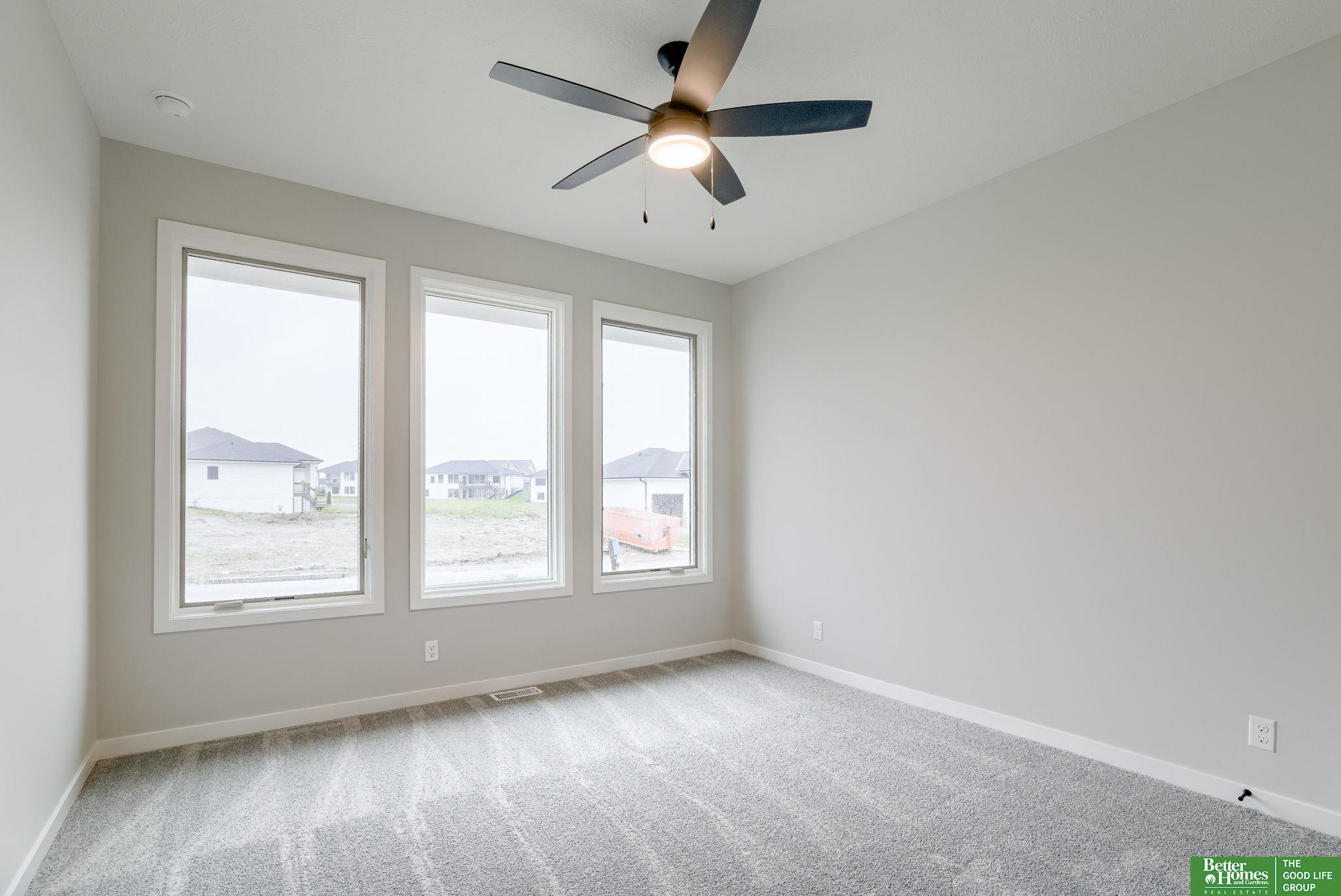 5444 N 212th Street, Elkhorn, Nebraska image 22