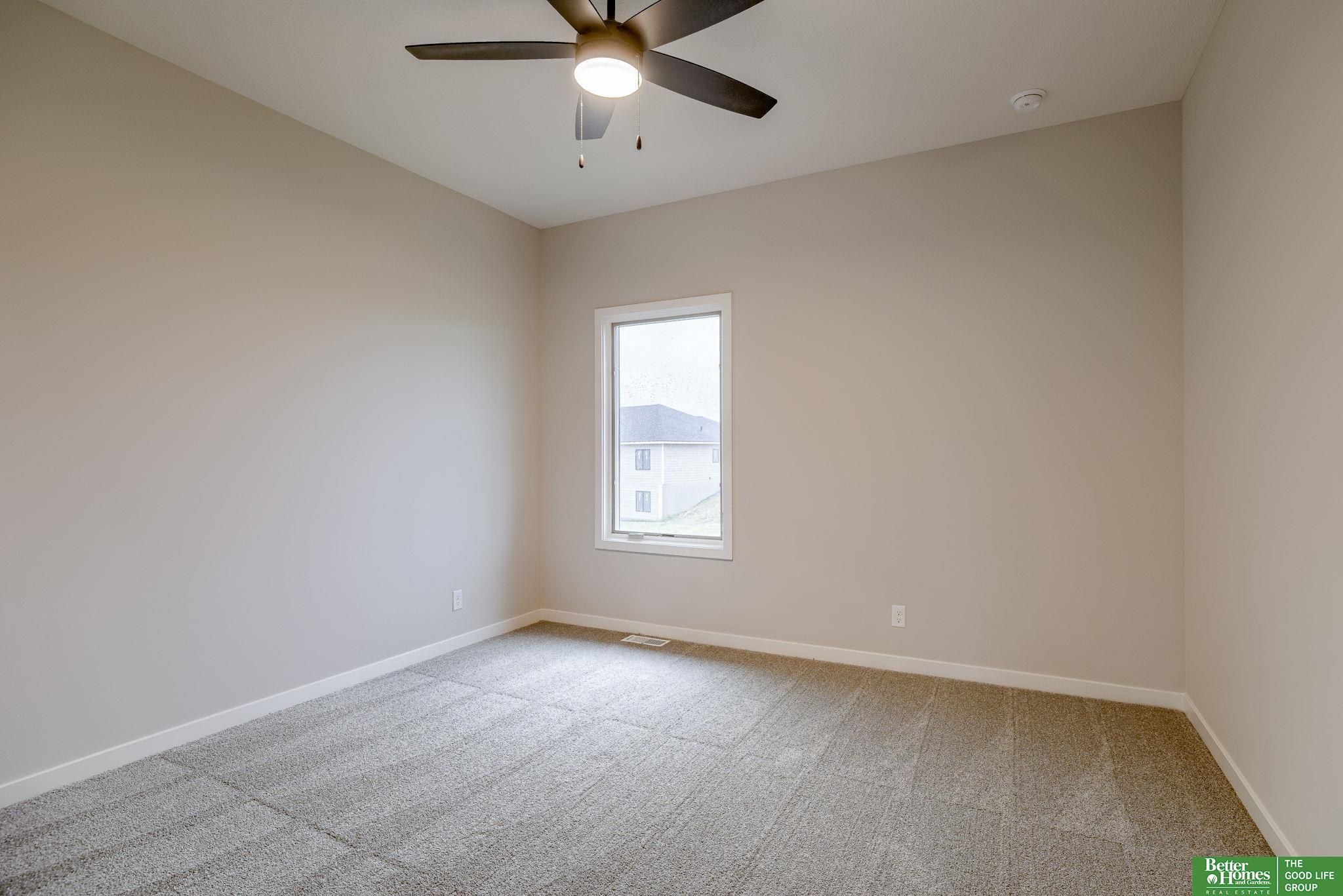 5444 N 212th Street, Elkhorn, Nebraska image 25