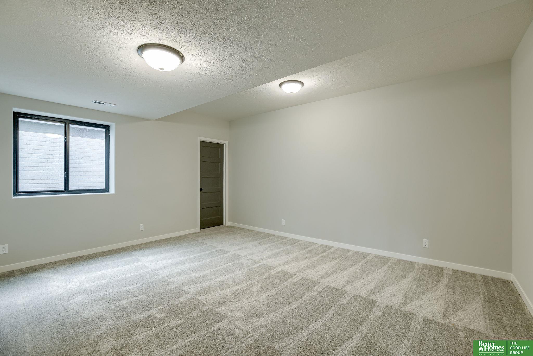 5444 N 212th Street, Elkhorn, Nebraska image 30