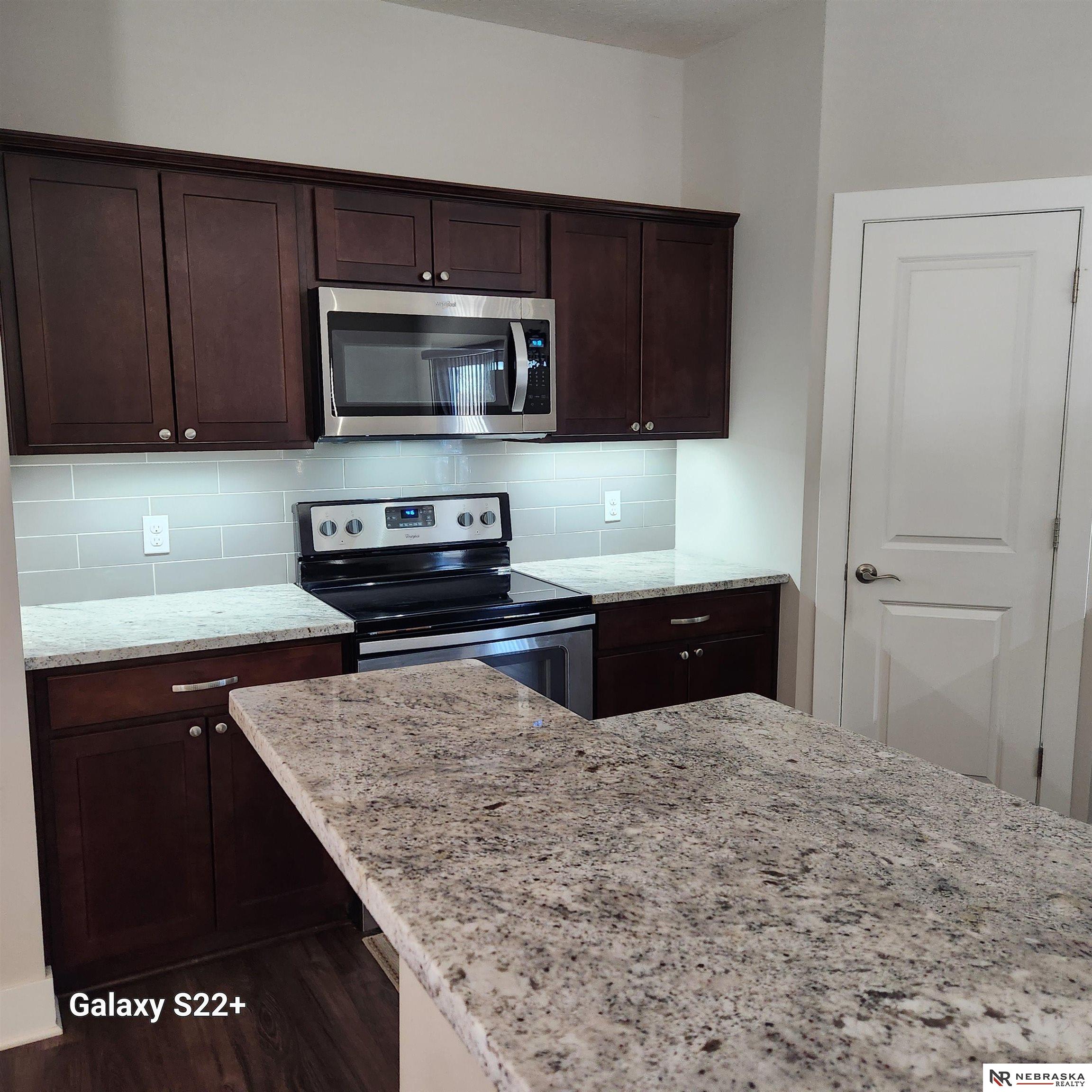 6005 N 108th Avenue Circle, Omaha, Nebraska image 5