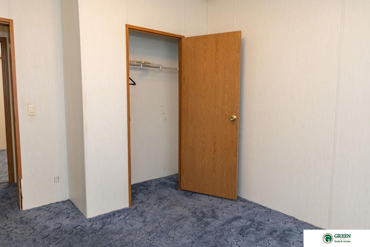 18313 Summit Drive, Omaha, Nebraska image 31