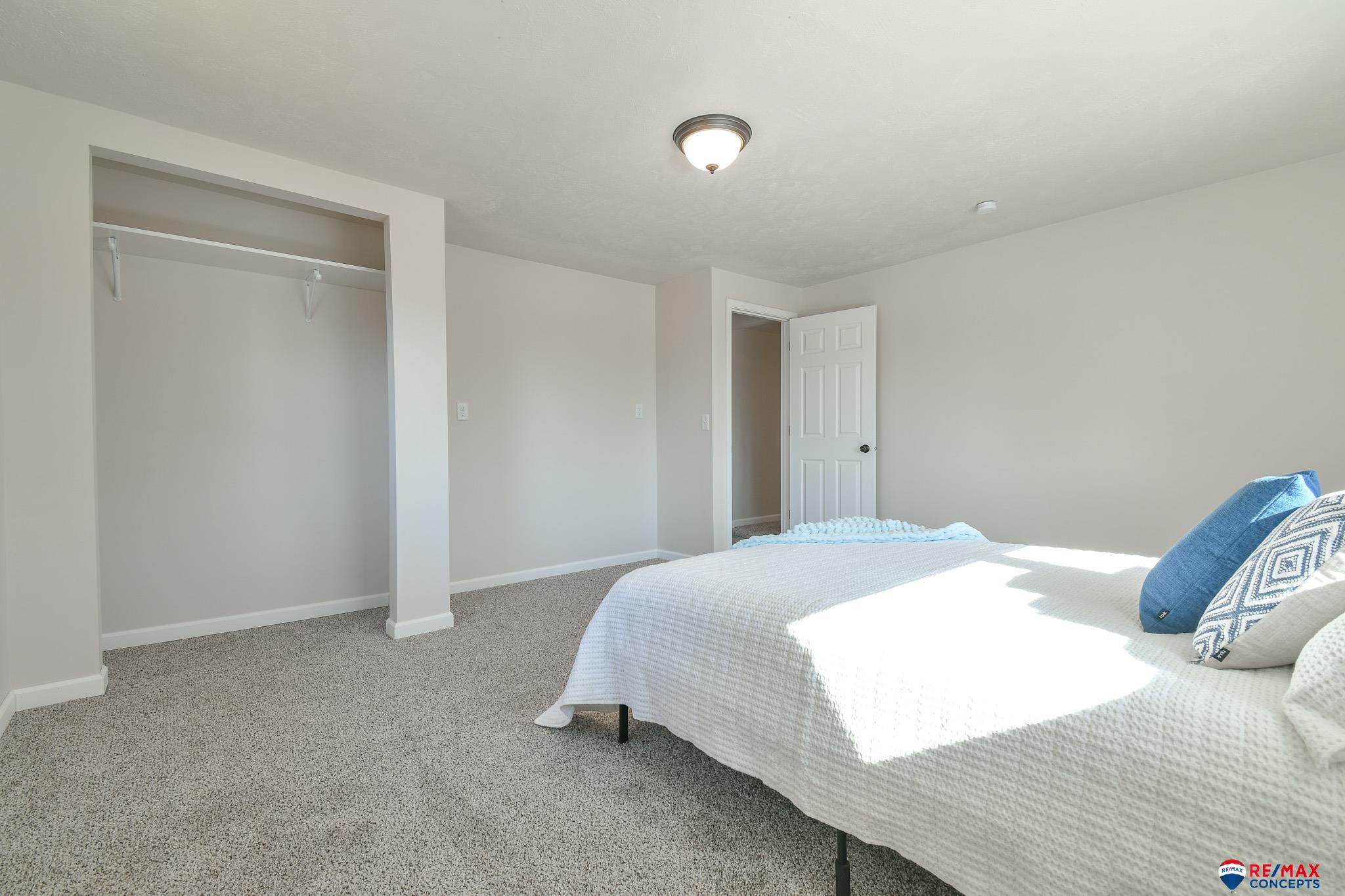8072 Grand Avenue, Omaha, Nebraska image 15