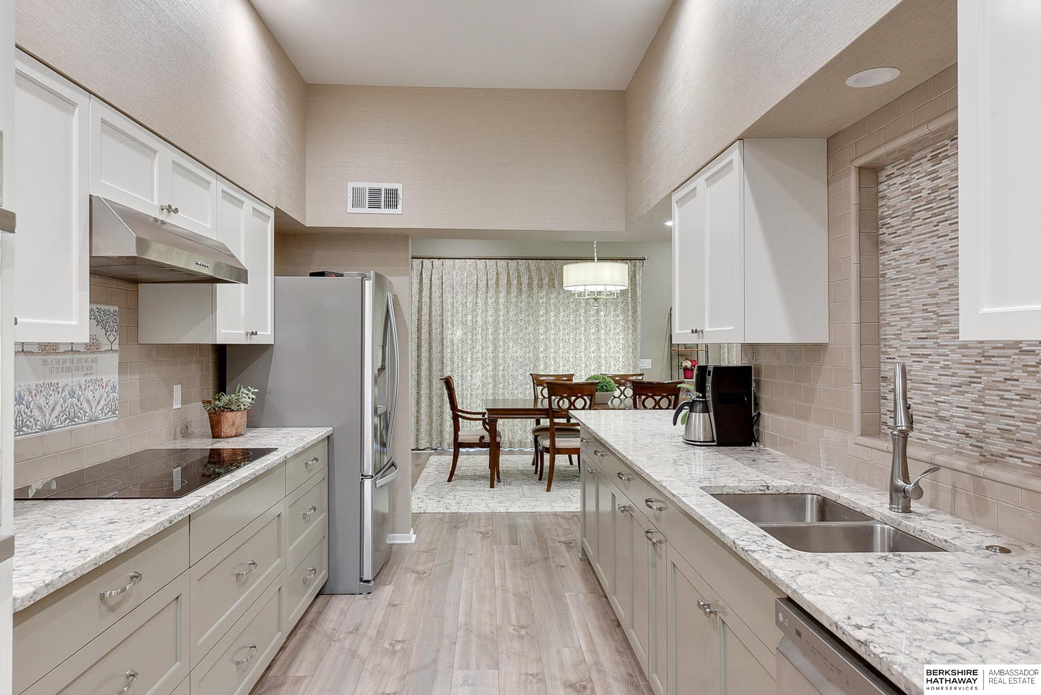 9777 Hamilton Plaza, Omaha, Nebraska image 15