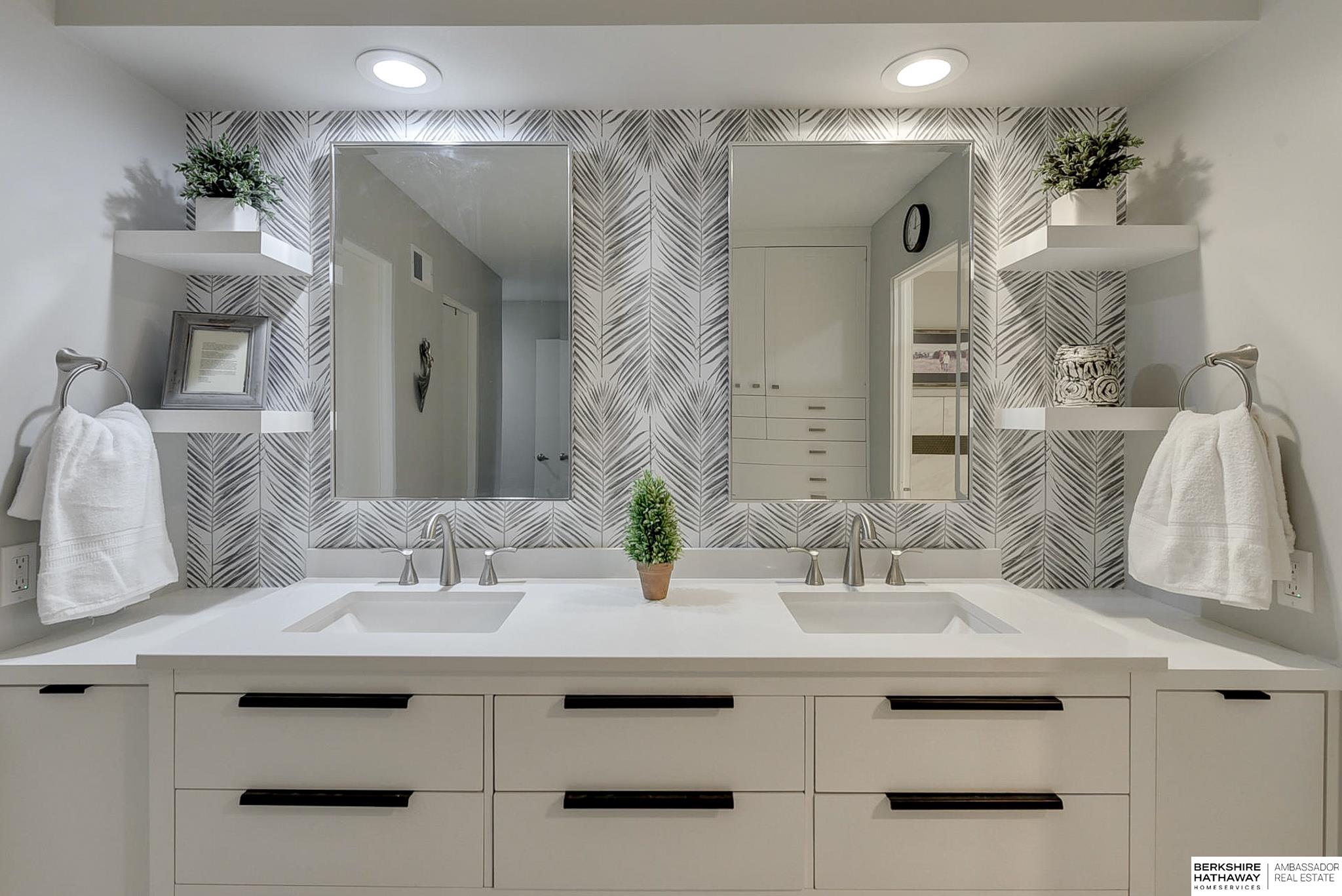 9777 Hamilton Plaza, Omaha, Nebraska image 31