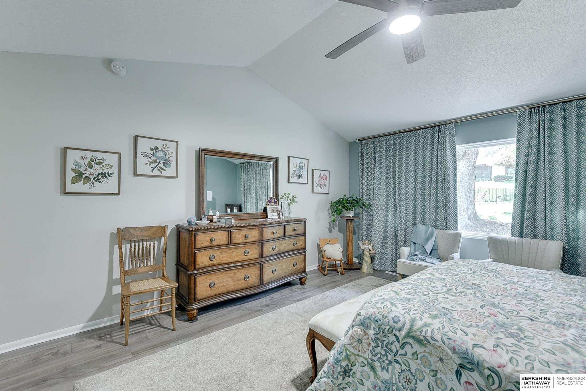9777 Hamilton Plaza, Omaha, Nebraska image 37