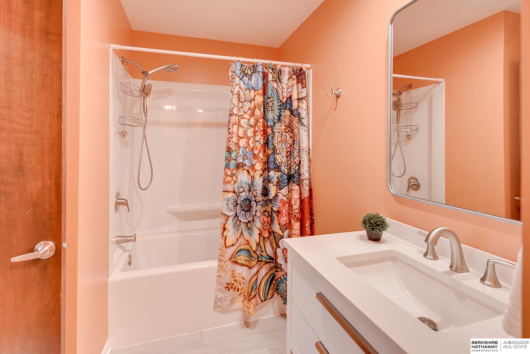 9777 Hamilton Plaza, Omaha, Nebraska image 41