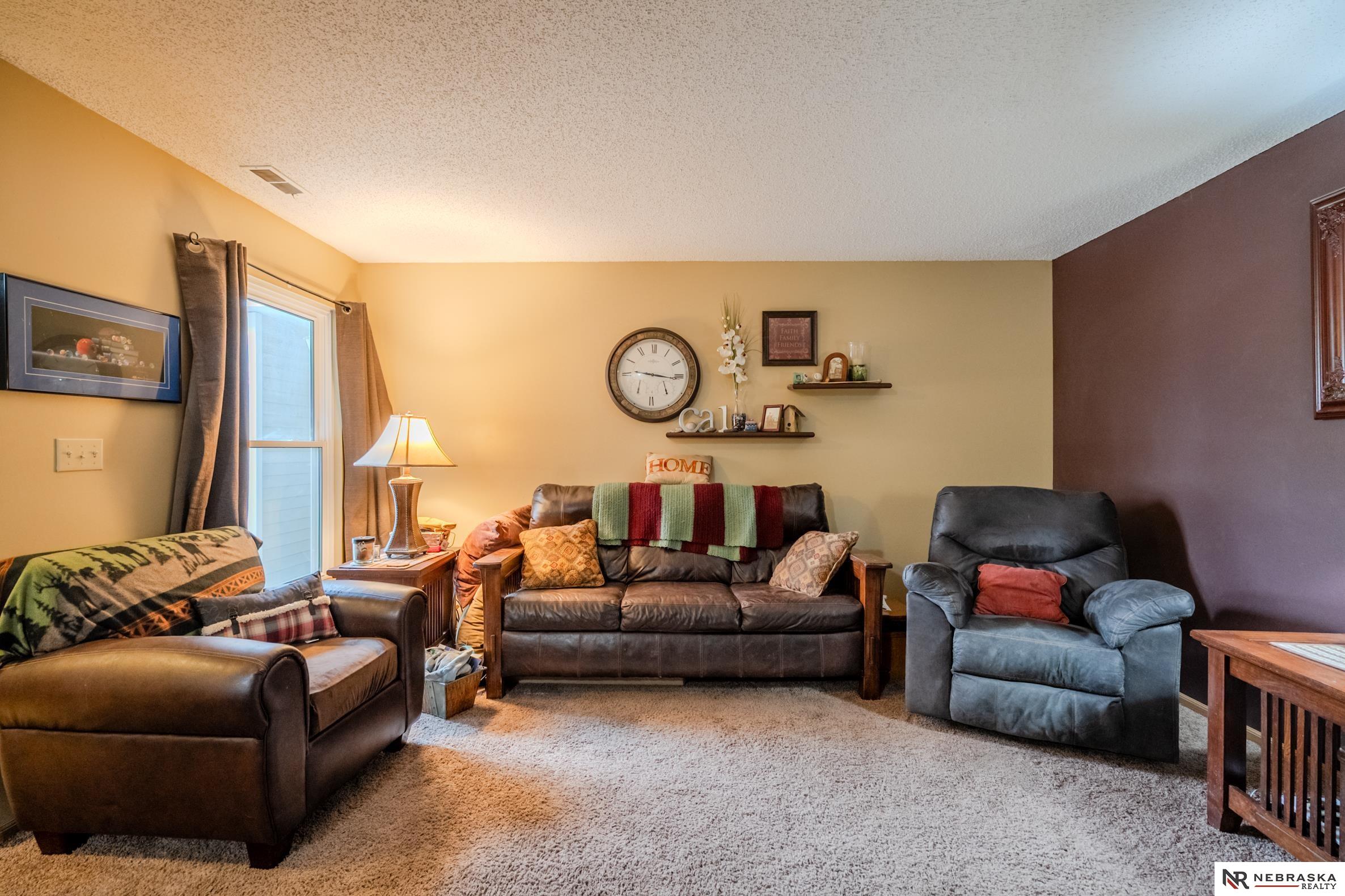 508 NW 17th Circle, Lincoln