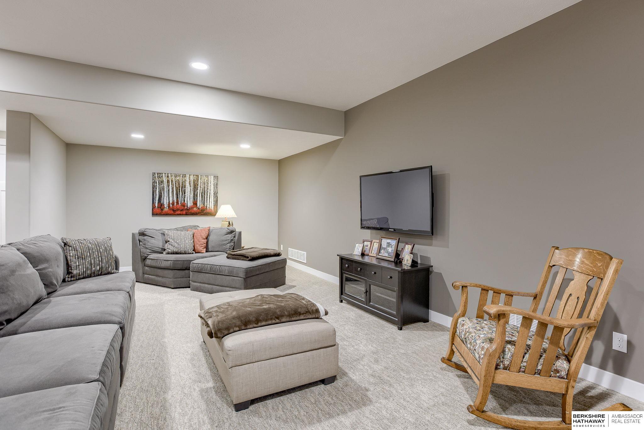 8680 Raven Drive, Louisville, Nebraska image 41