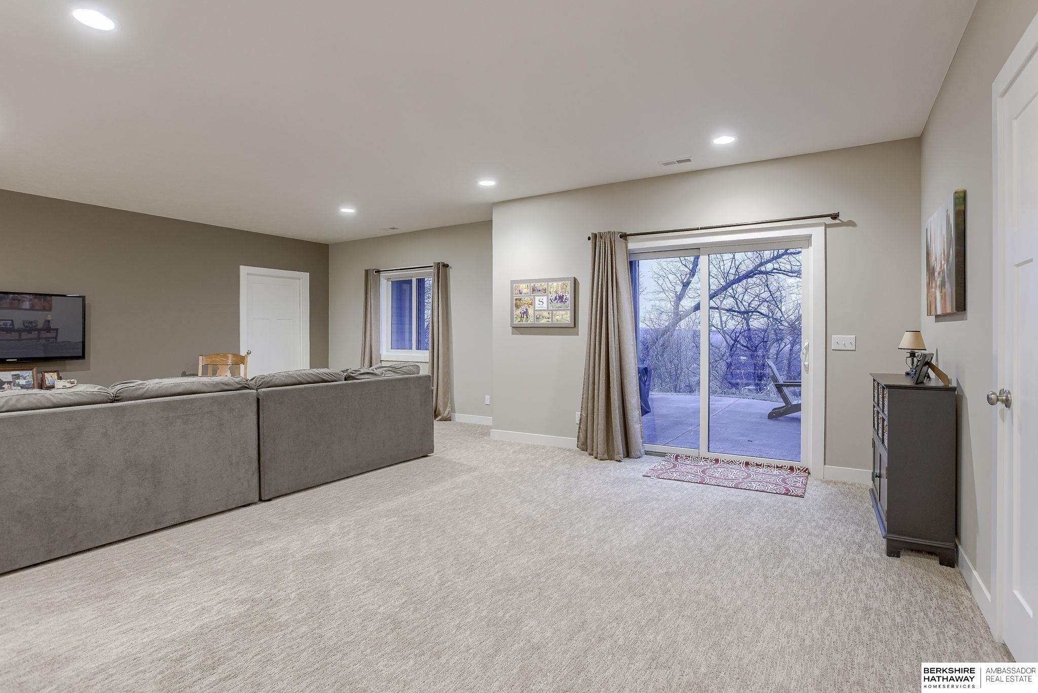 8680 Raven Drive, Louisville, Nebraska image 42