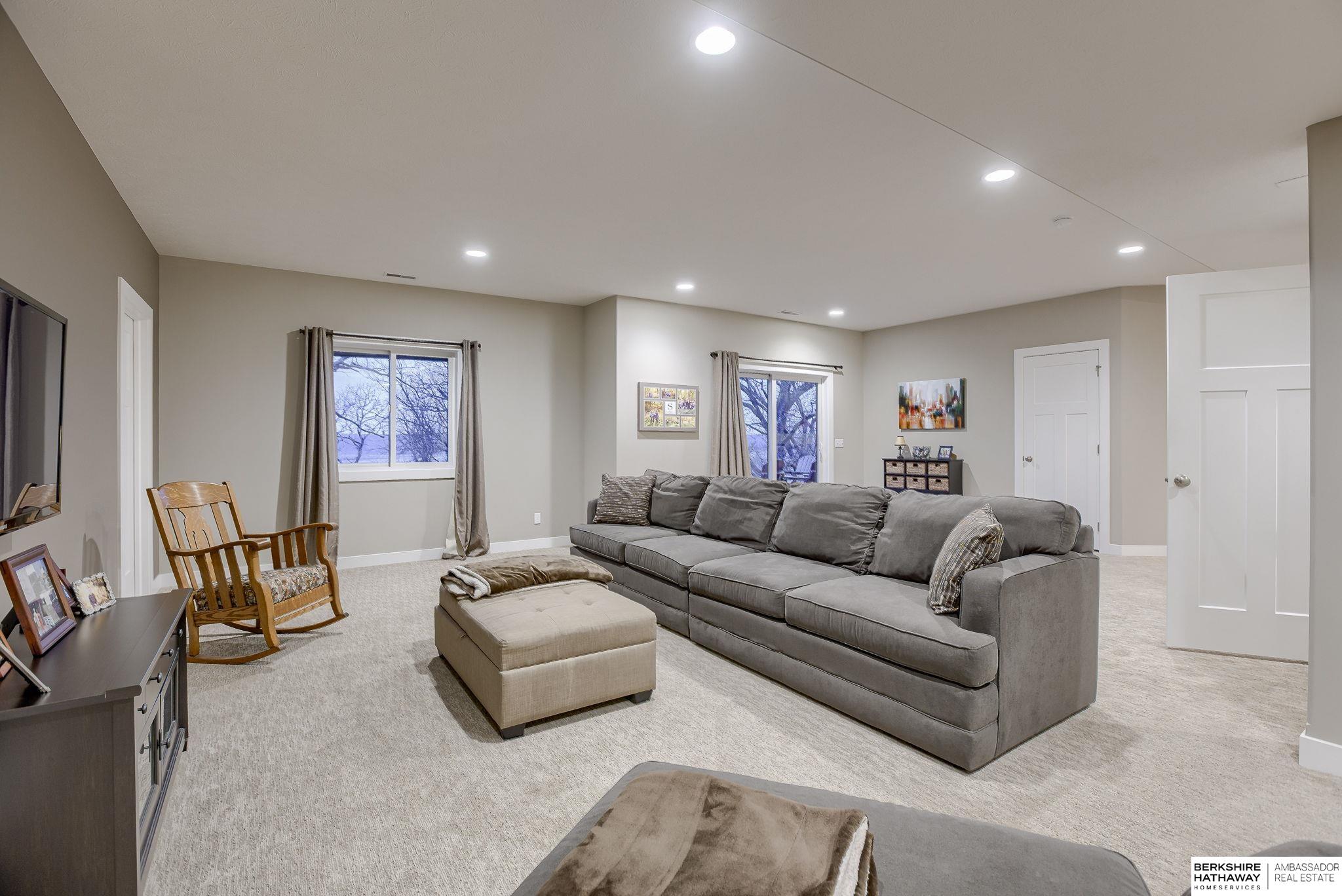8680 Raven Drive, Louisville, Nebraska image 43