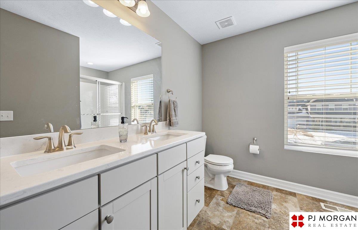 10211 Rosewater Parkway, Bennington, Nebraska image 13