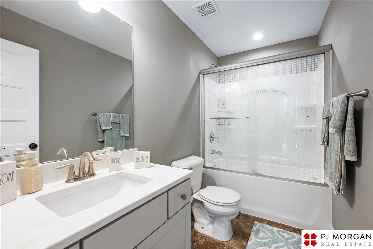 10211 Rosewater Parkway, Bennington, Nebraska image 18