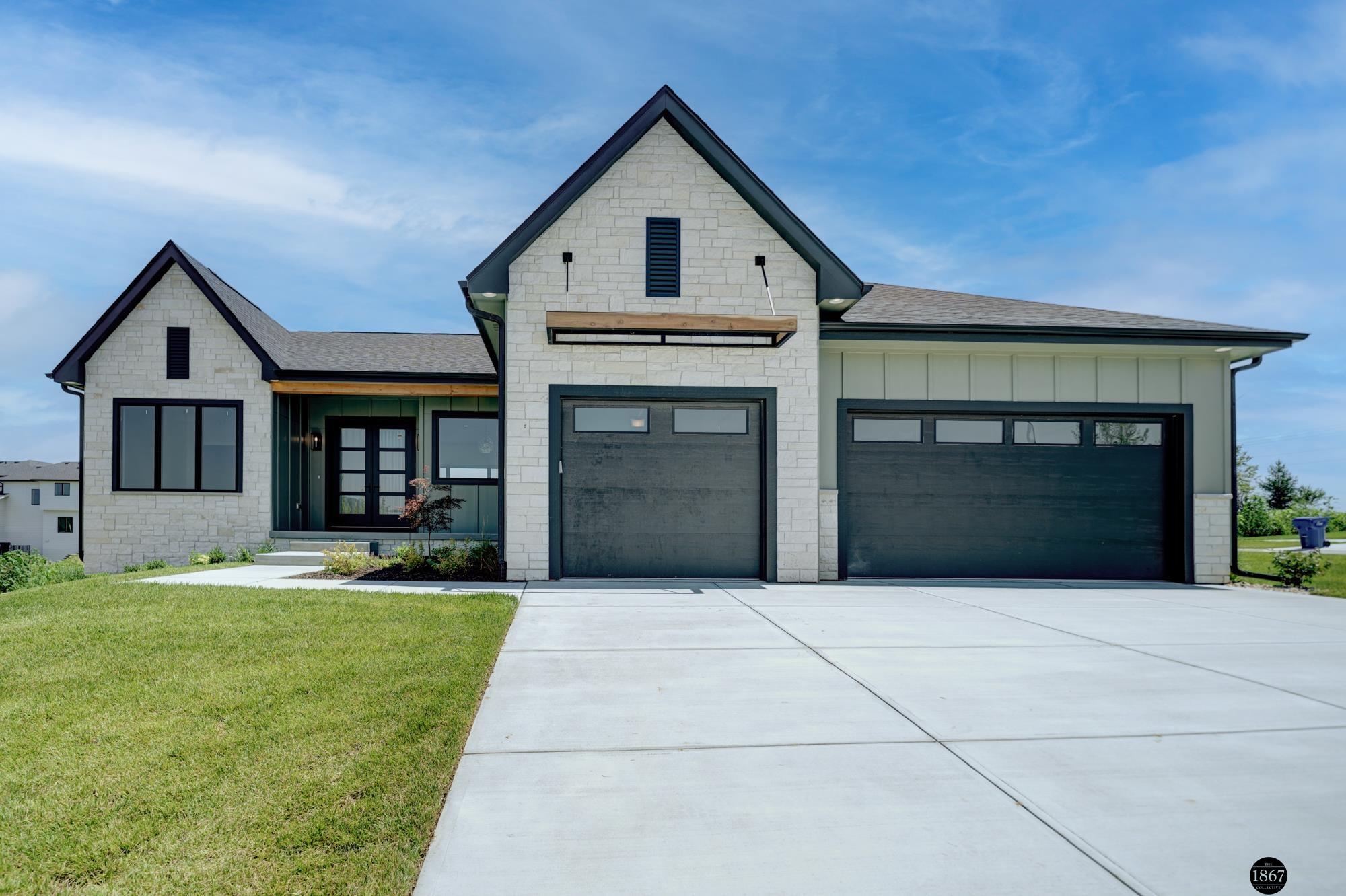 3923 S 213th