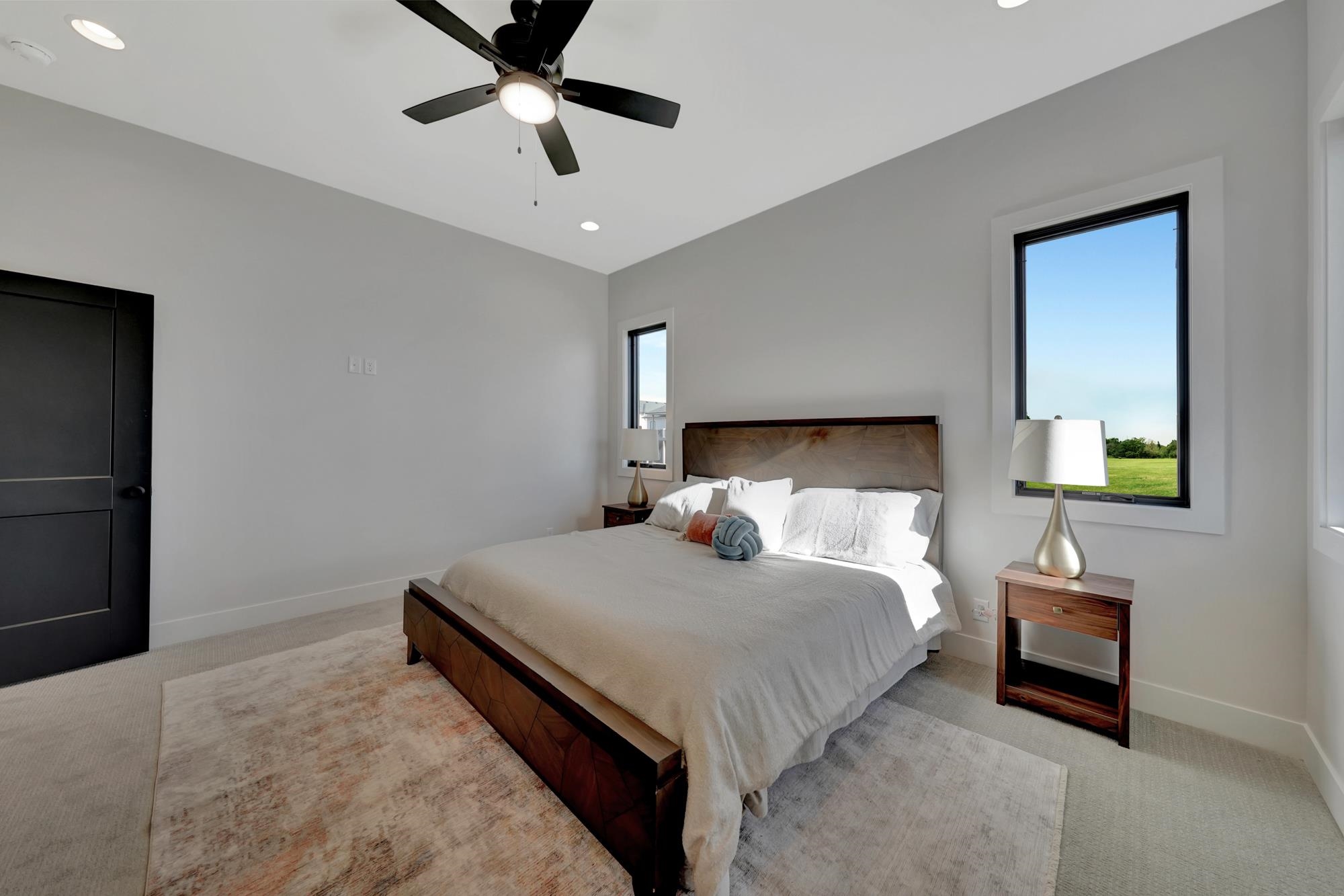 3923 S 213th