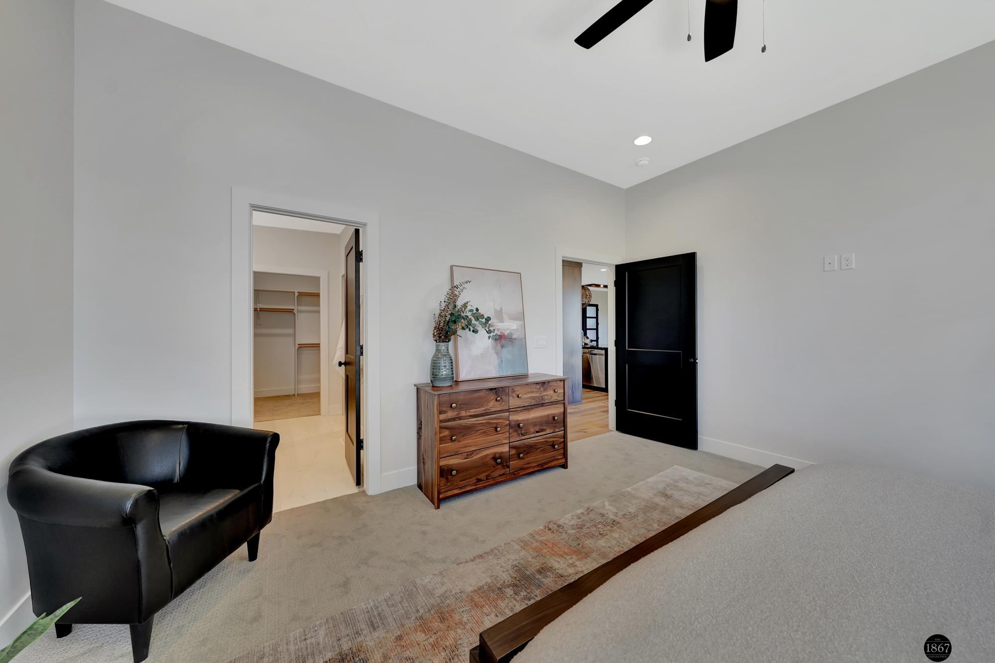 3923 S 213th