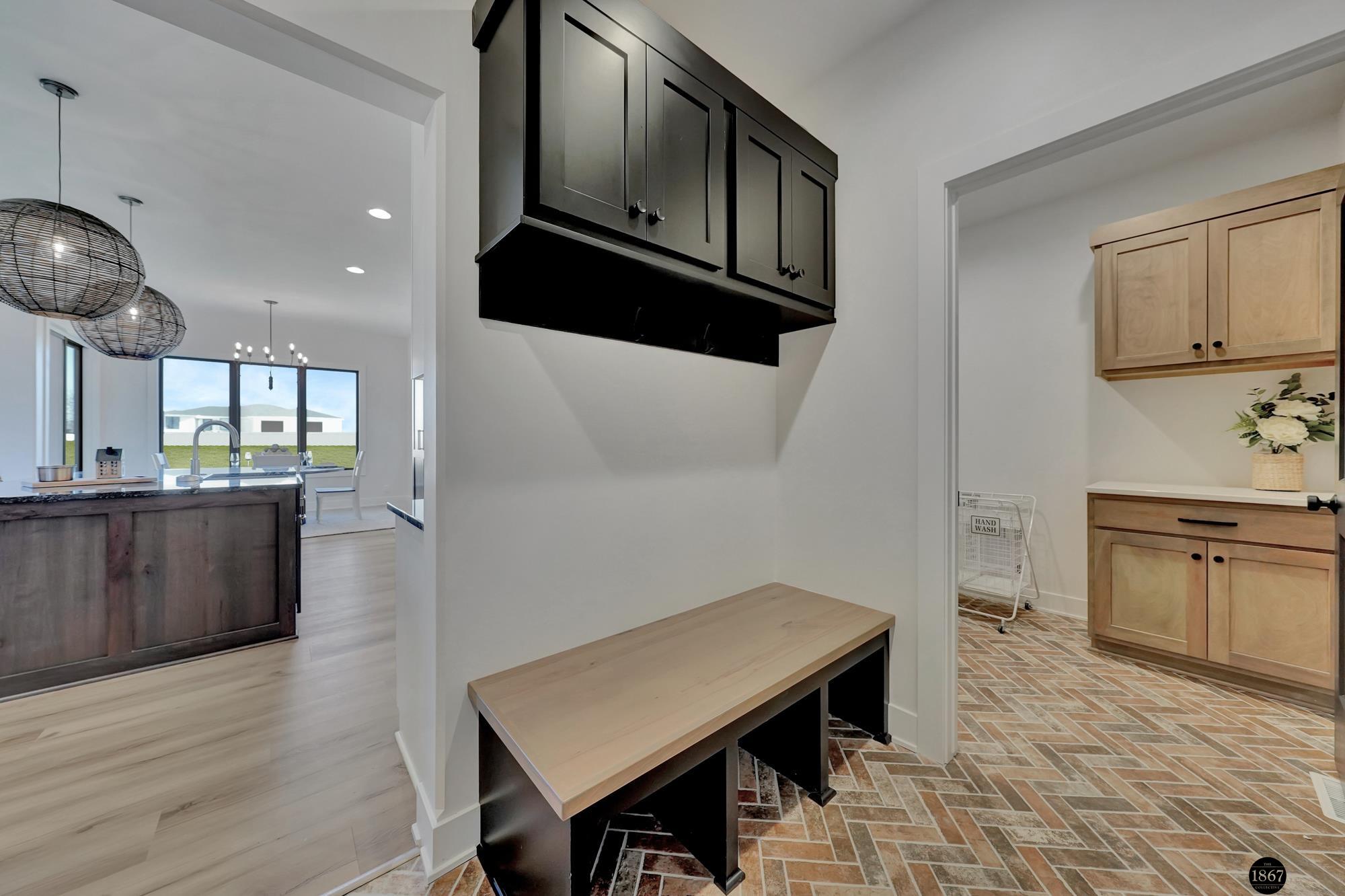 3923 S 213th