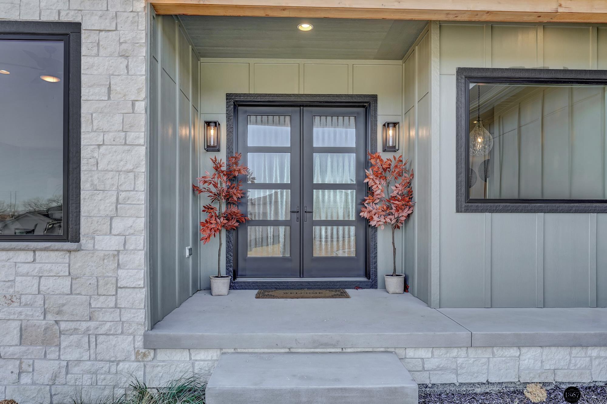 3923 S 213th