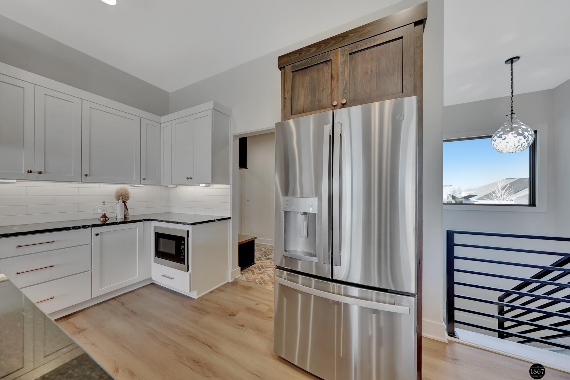3923 S 213th