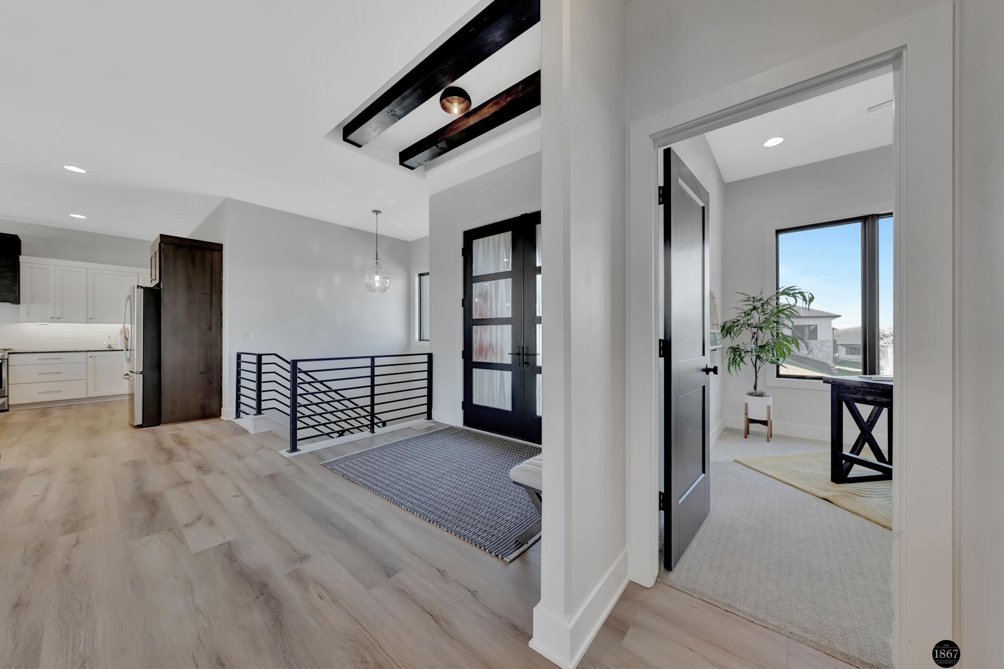 3923 S 213th